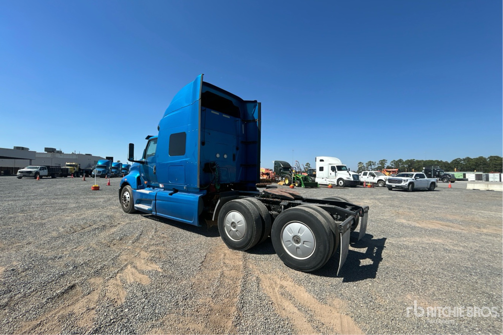 General Appearance with Picture, Left Rear Corner