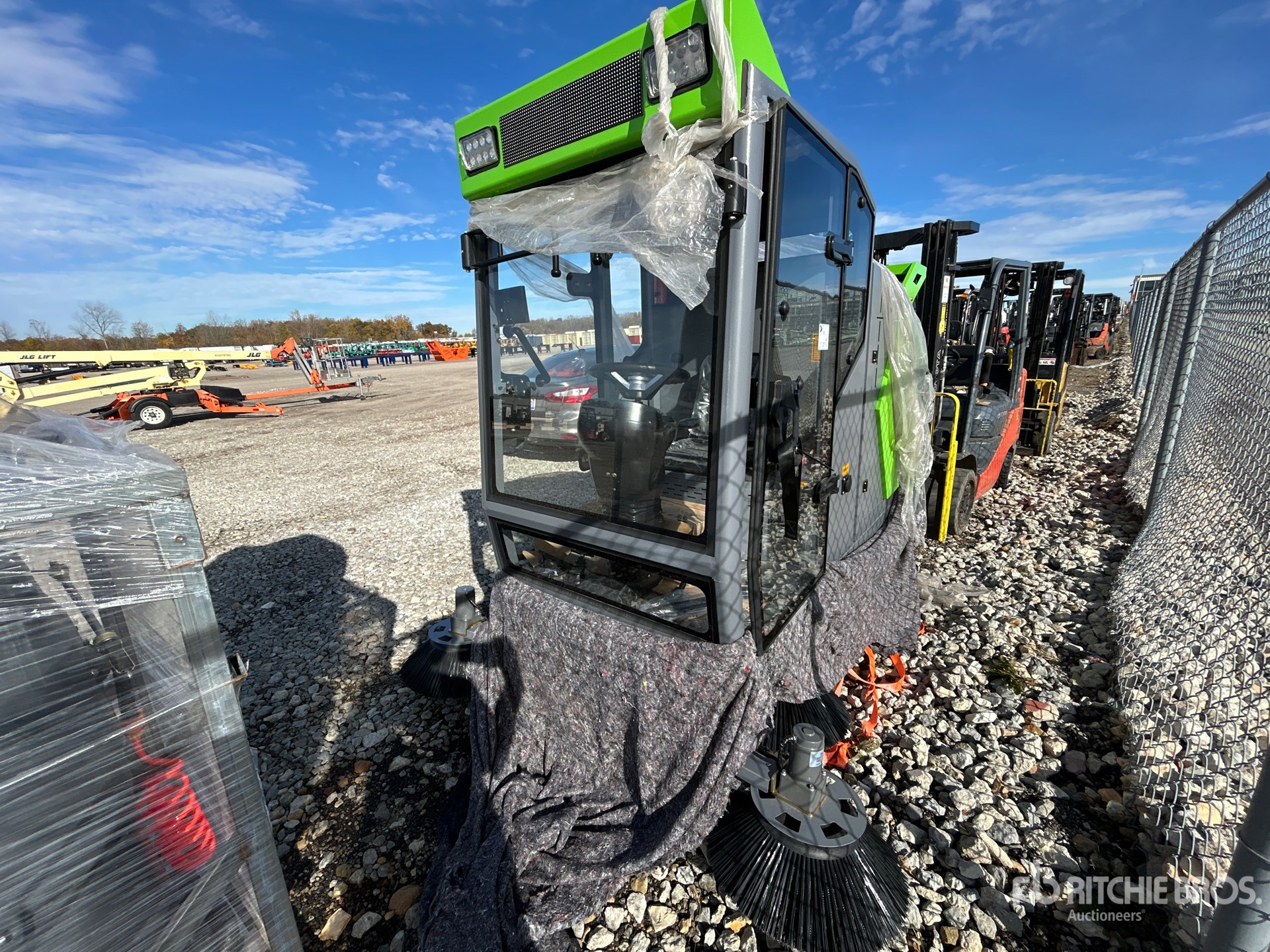 General Appearance with Picture, Left Front Corner