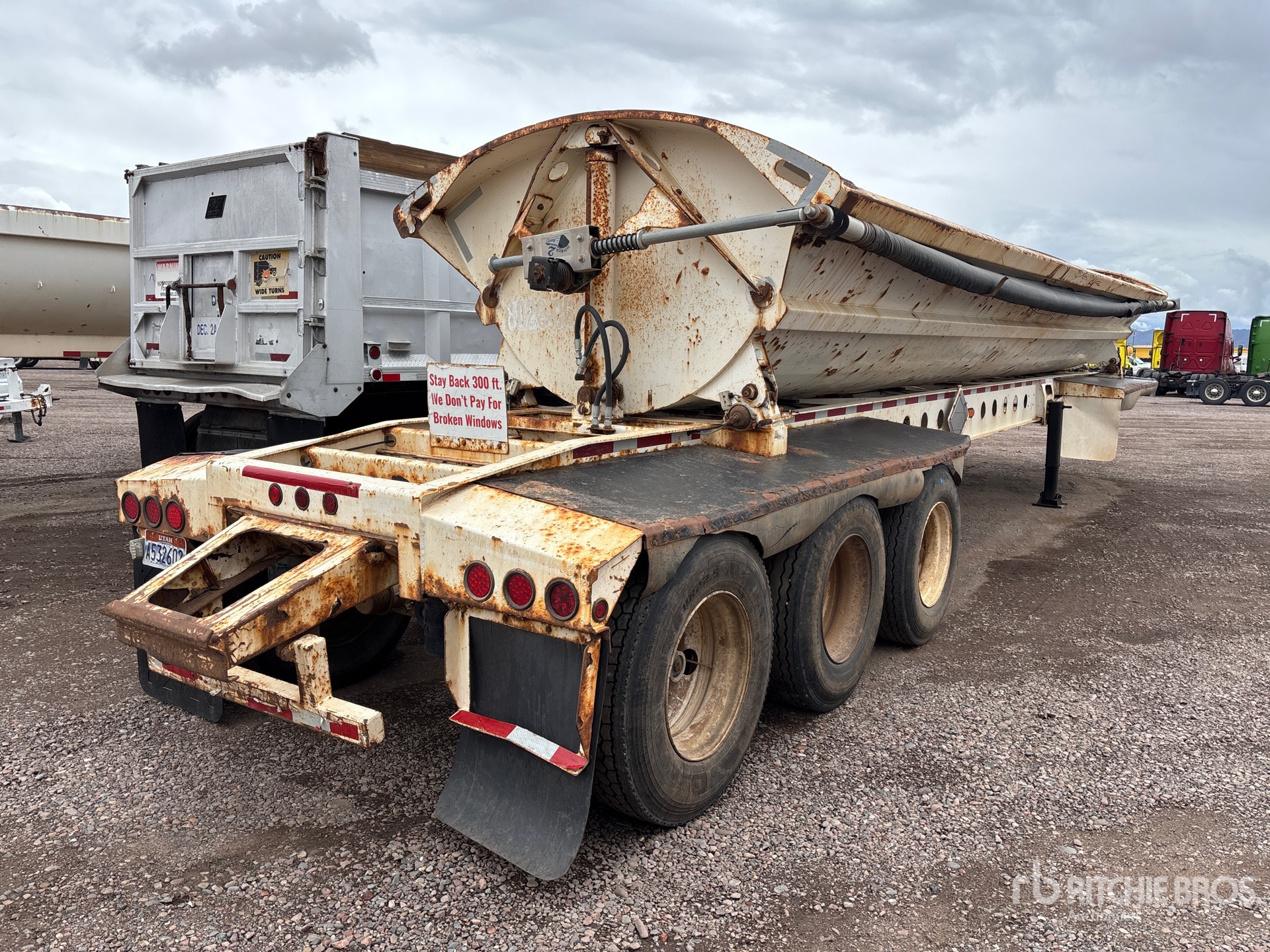 General Appearance with Imagen: esquina trasera derecha