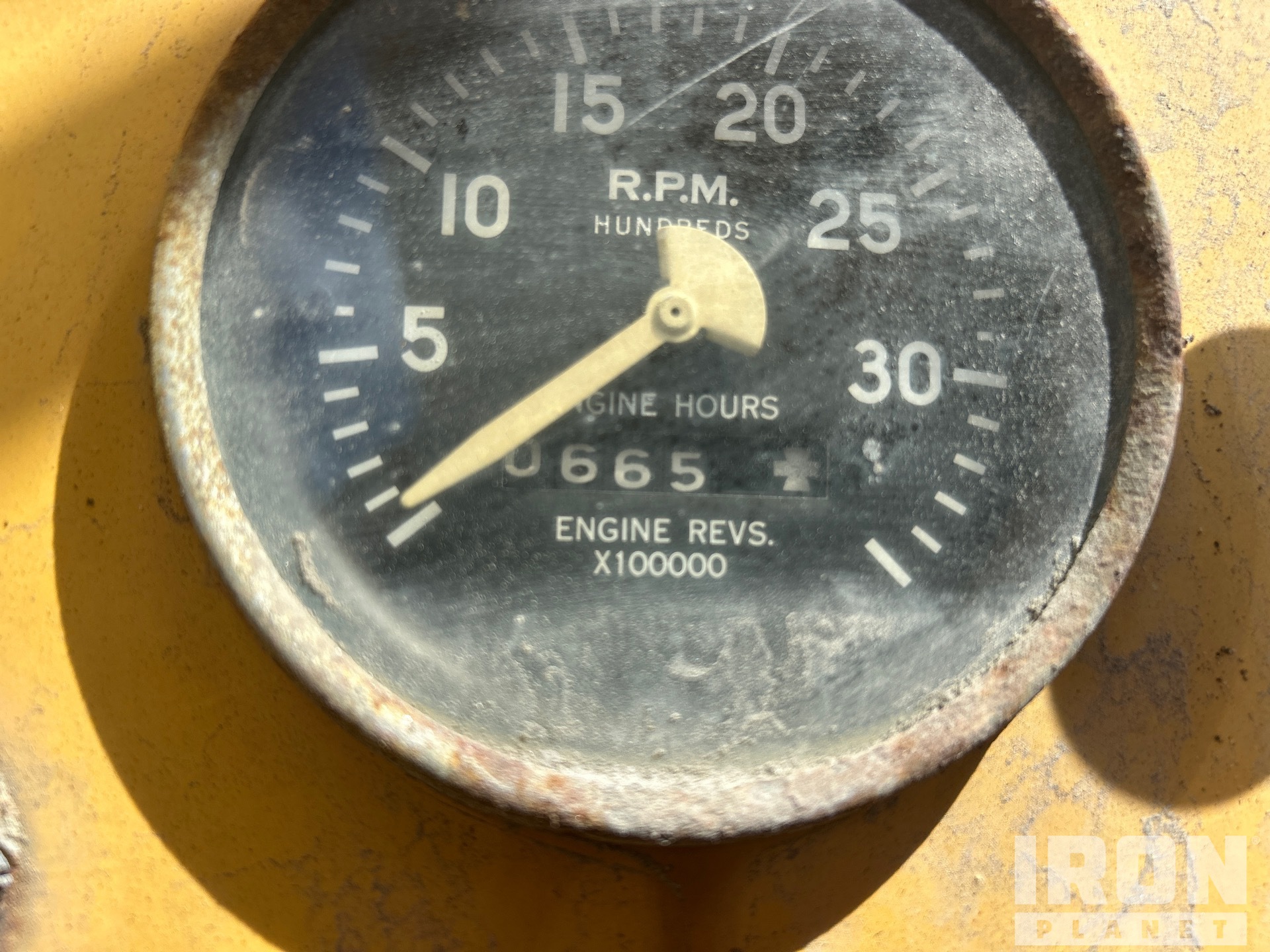 General Appearance with Hour Meter / Odometer