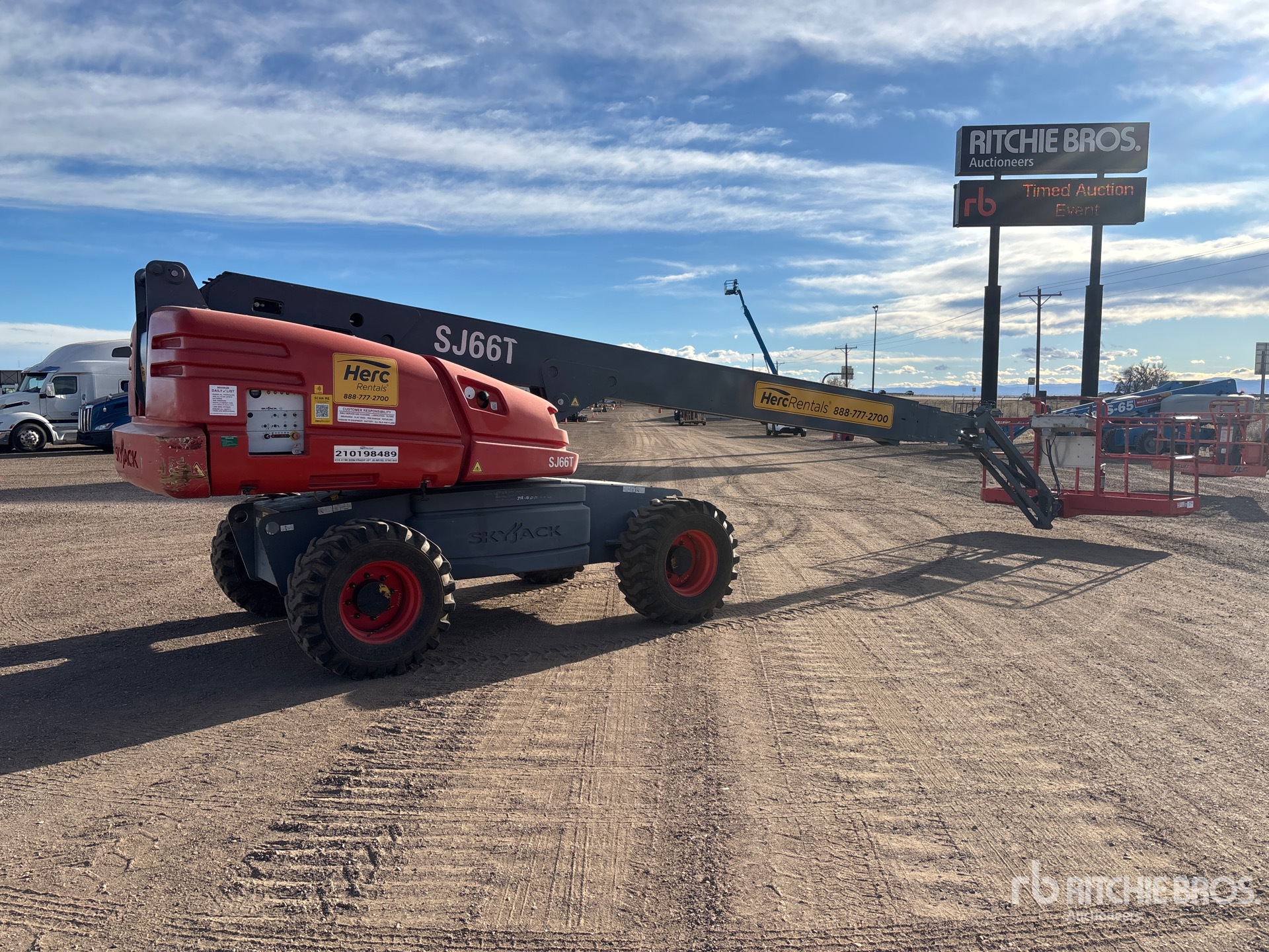 General Appearance with Foto, angolo anteriore sinistro