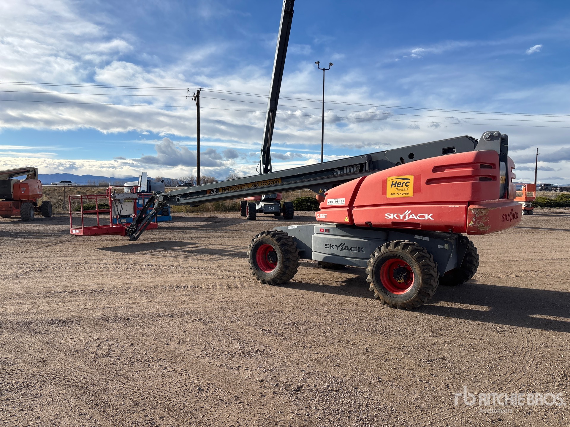 General Appearance with Foto, angolo posteriore sinistro