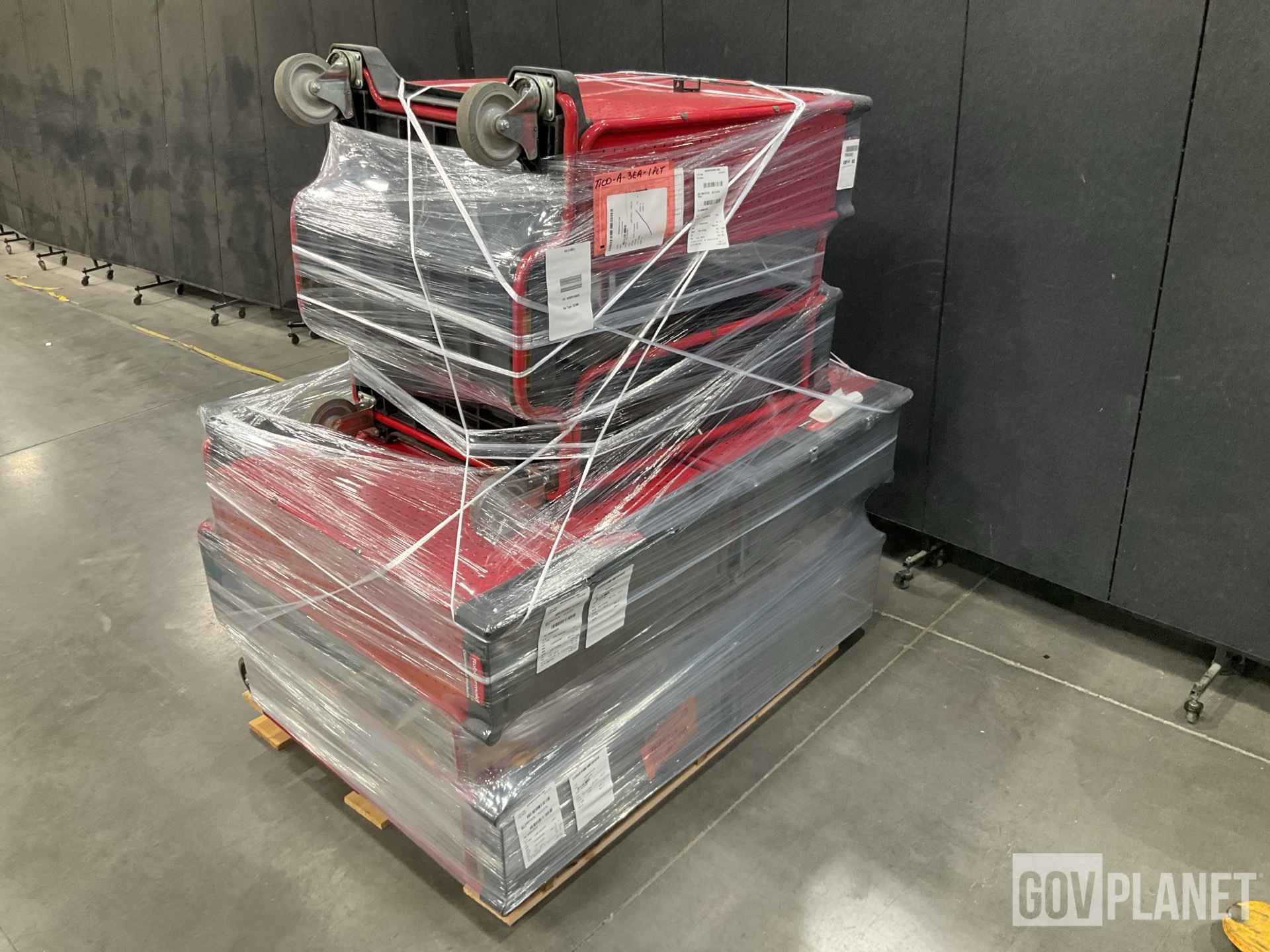 General Appearance with Foto, angolo anteriore sinistro