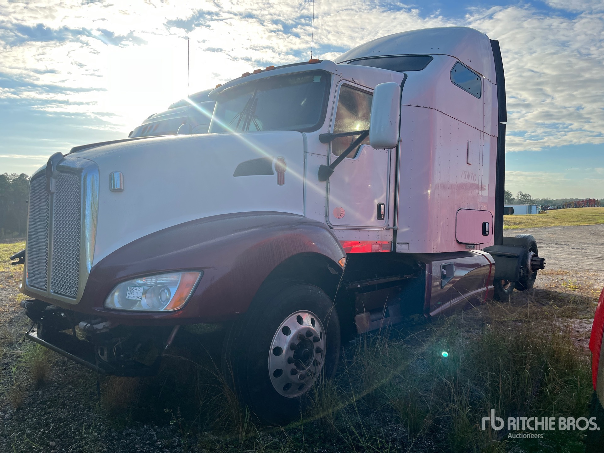 General Appearance with Picture, Left Front Corner