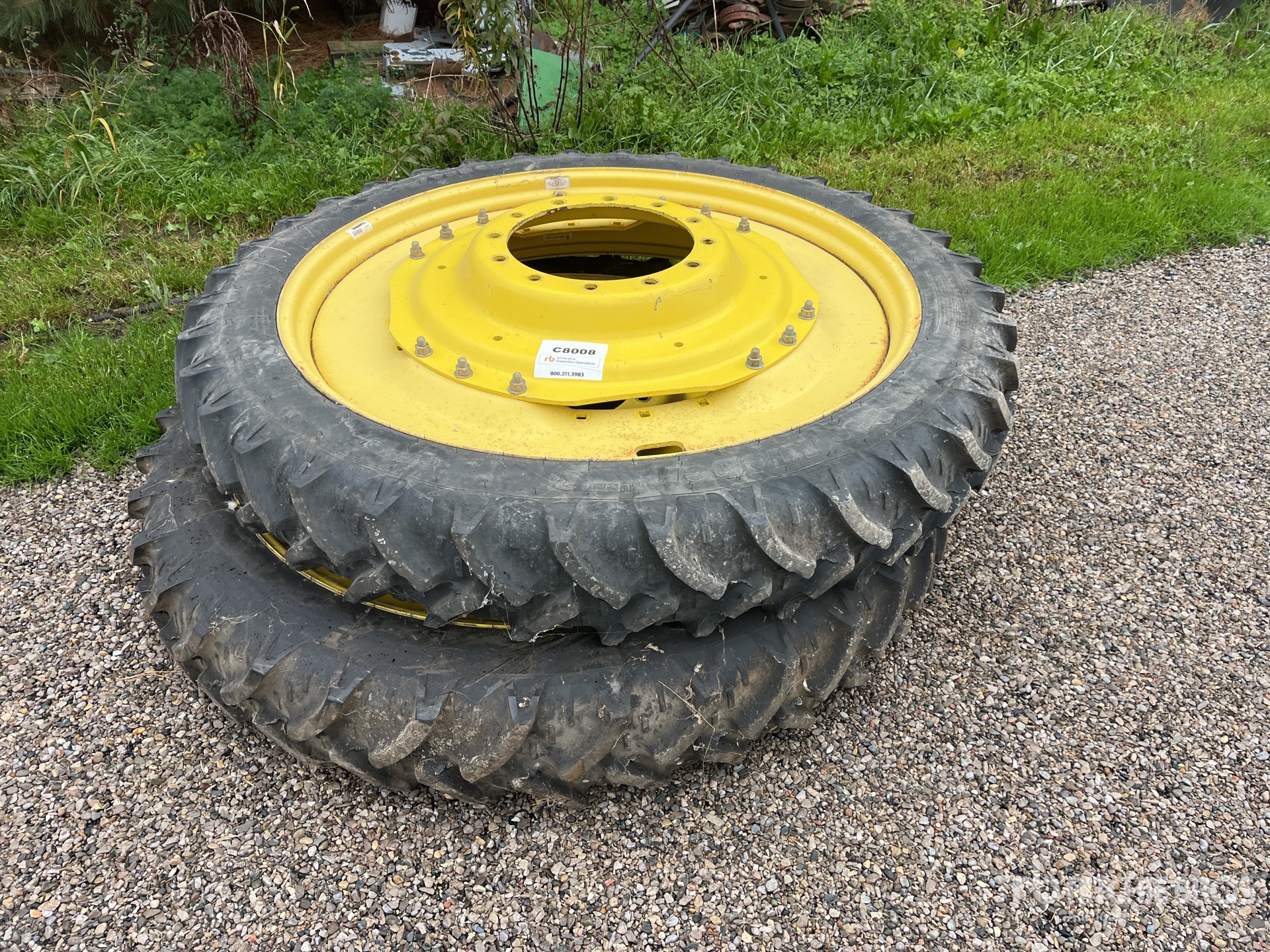 General Appearance with Picture, Left Front Corner