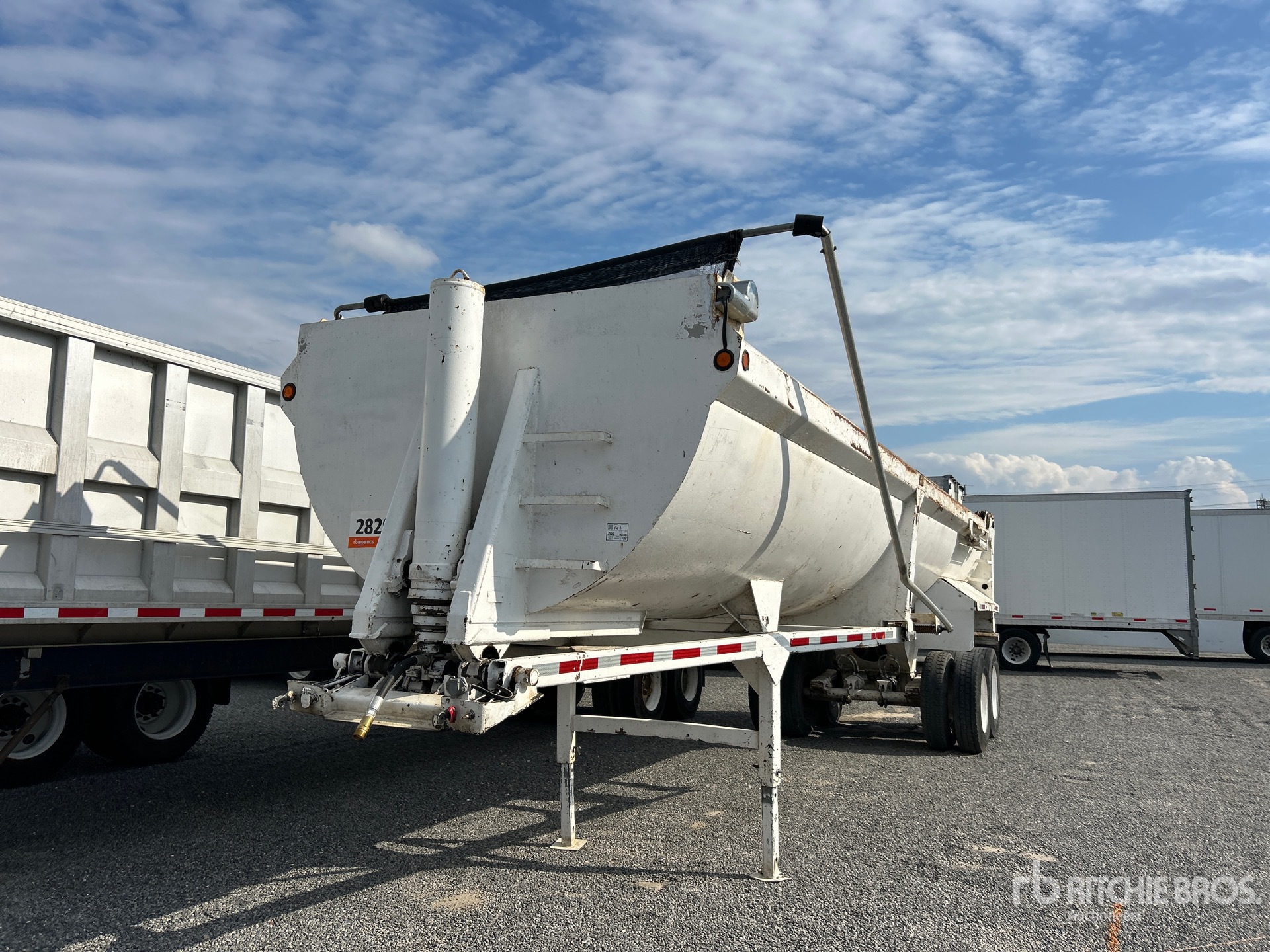 Aspect général with Image, coin avant gauche