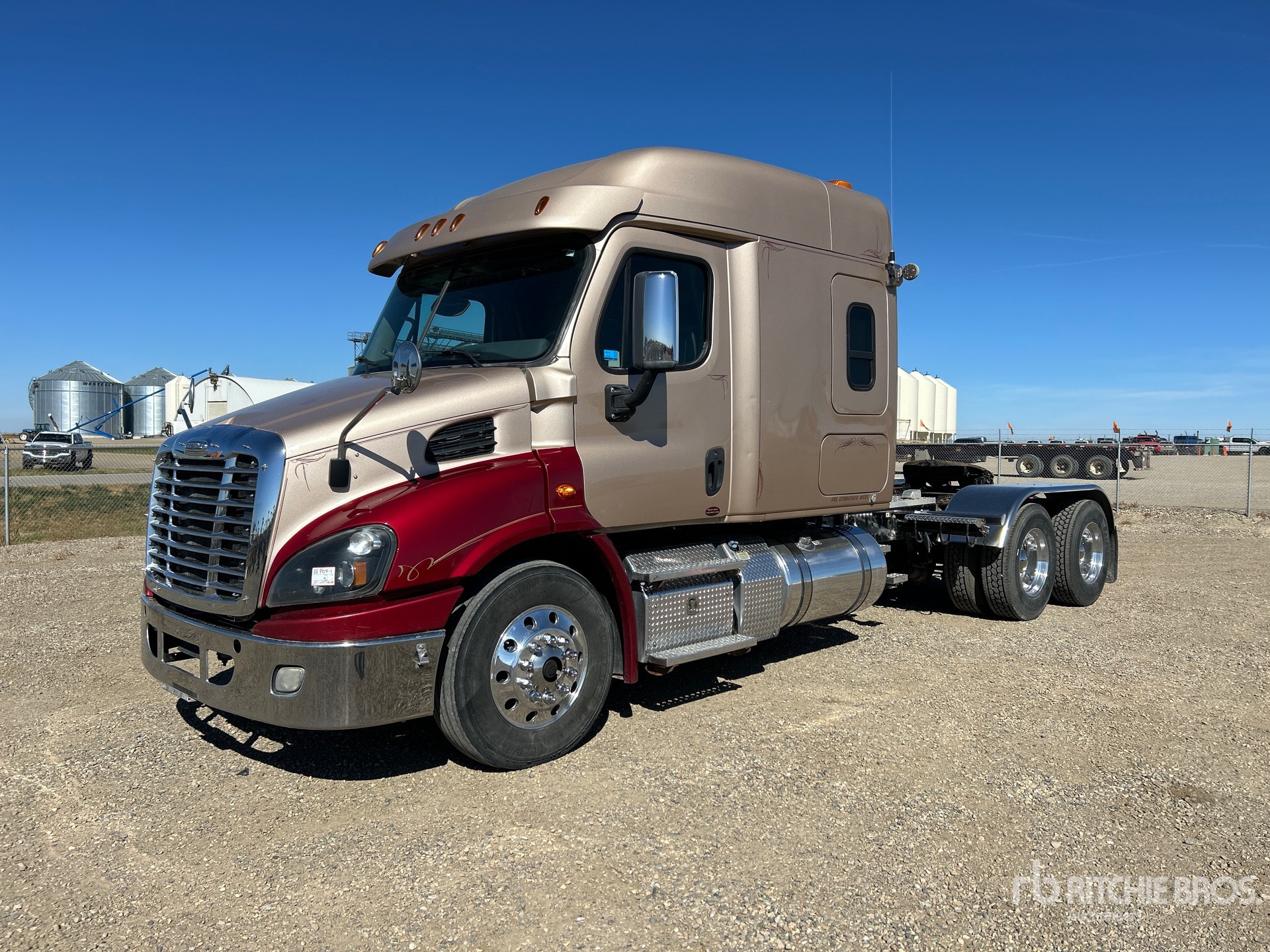 CAMIóN CAMAROTE 2017 FREIGHTLINER