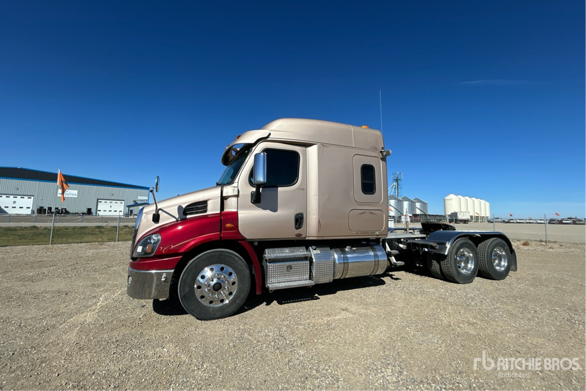 CAMIóN CAMAROTE 2017 FREIGHTLINER