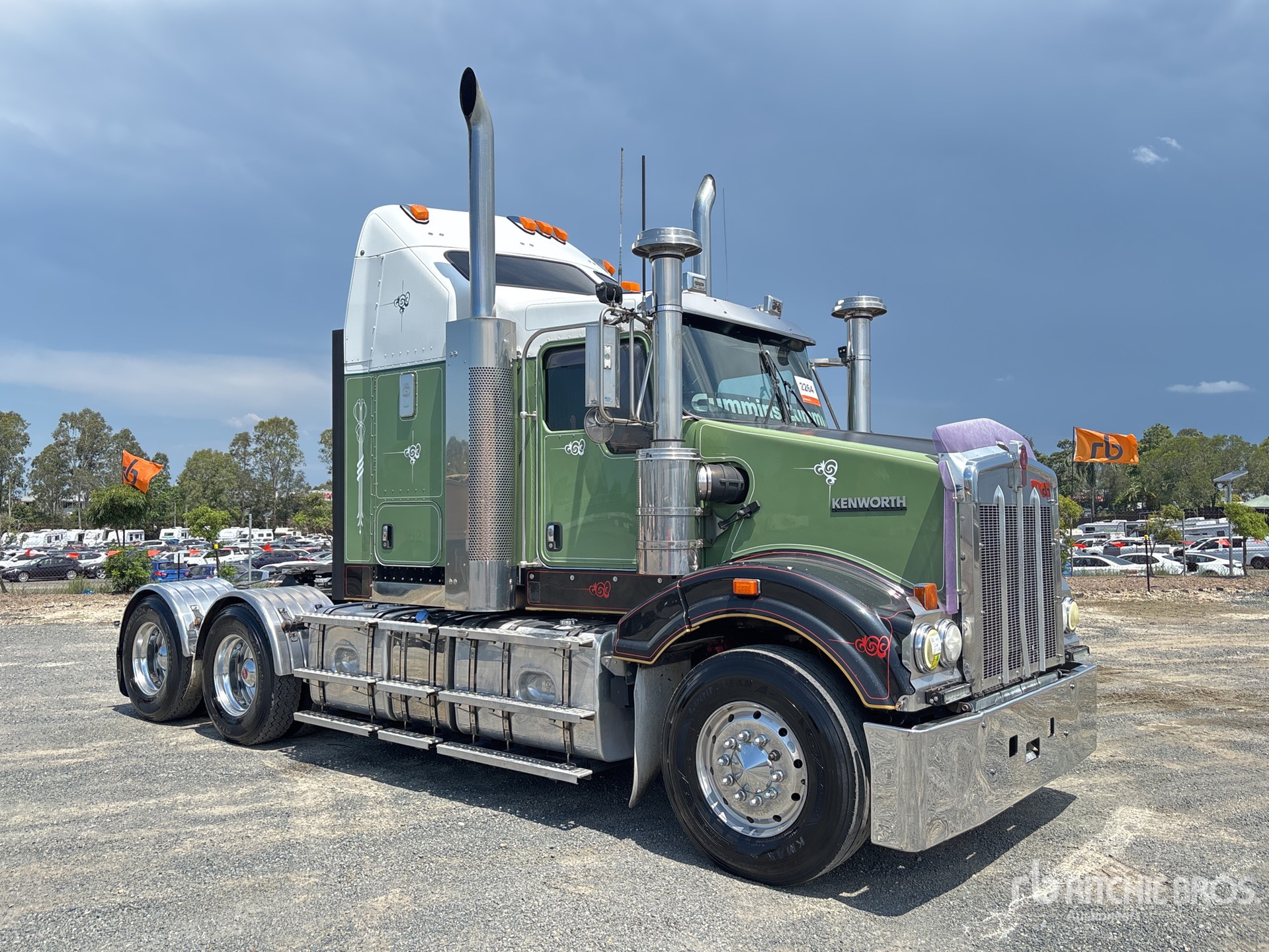 General Appearance with Picture, Left Front Corner