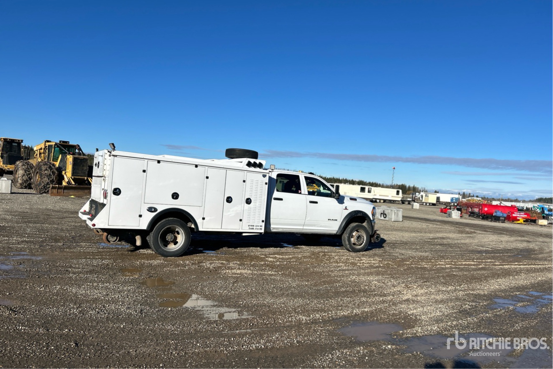 General Appearance with Picture, Right Rear Corner