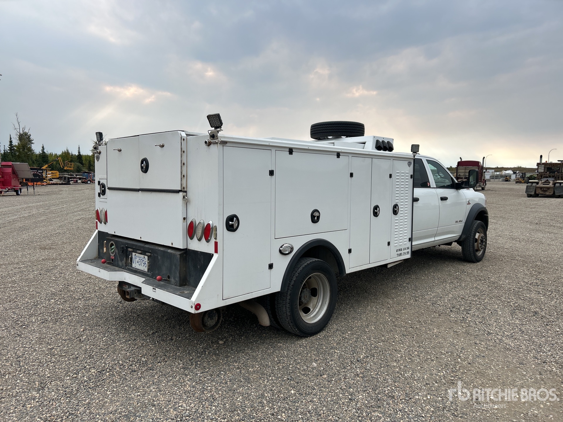 General Appearance with Picture, Right Rear Corner