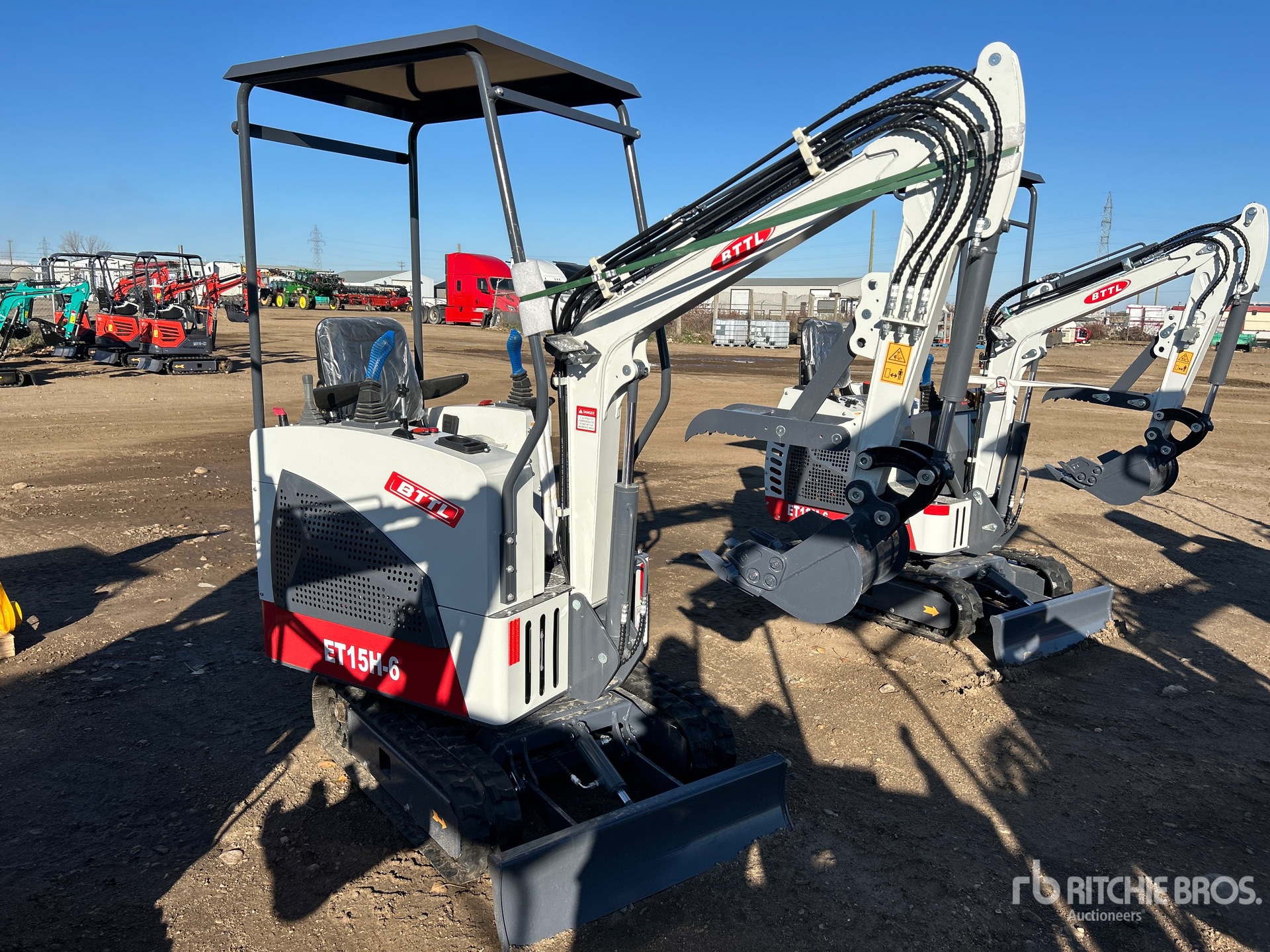 General Appearance with Picture, Right Front Corner