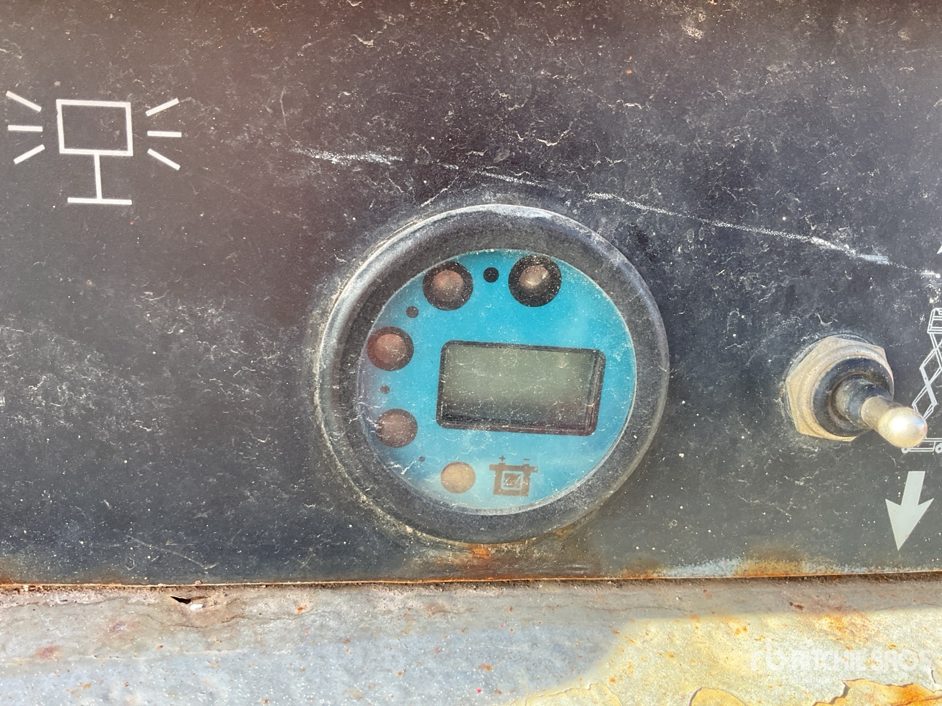 General Appearance with Hour Meter / Odometer