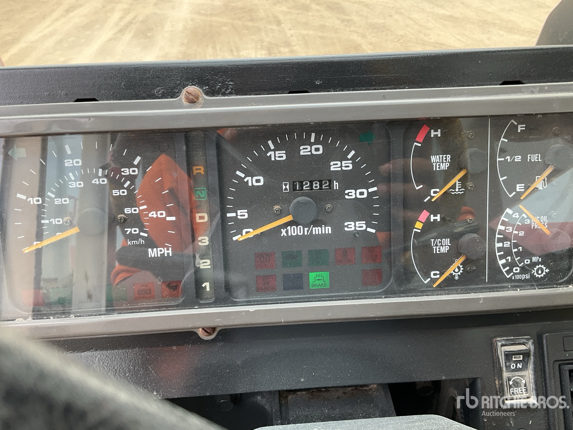 Aspect général with Compteur horaire / compteur kilométrique