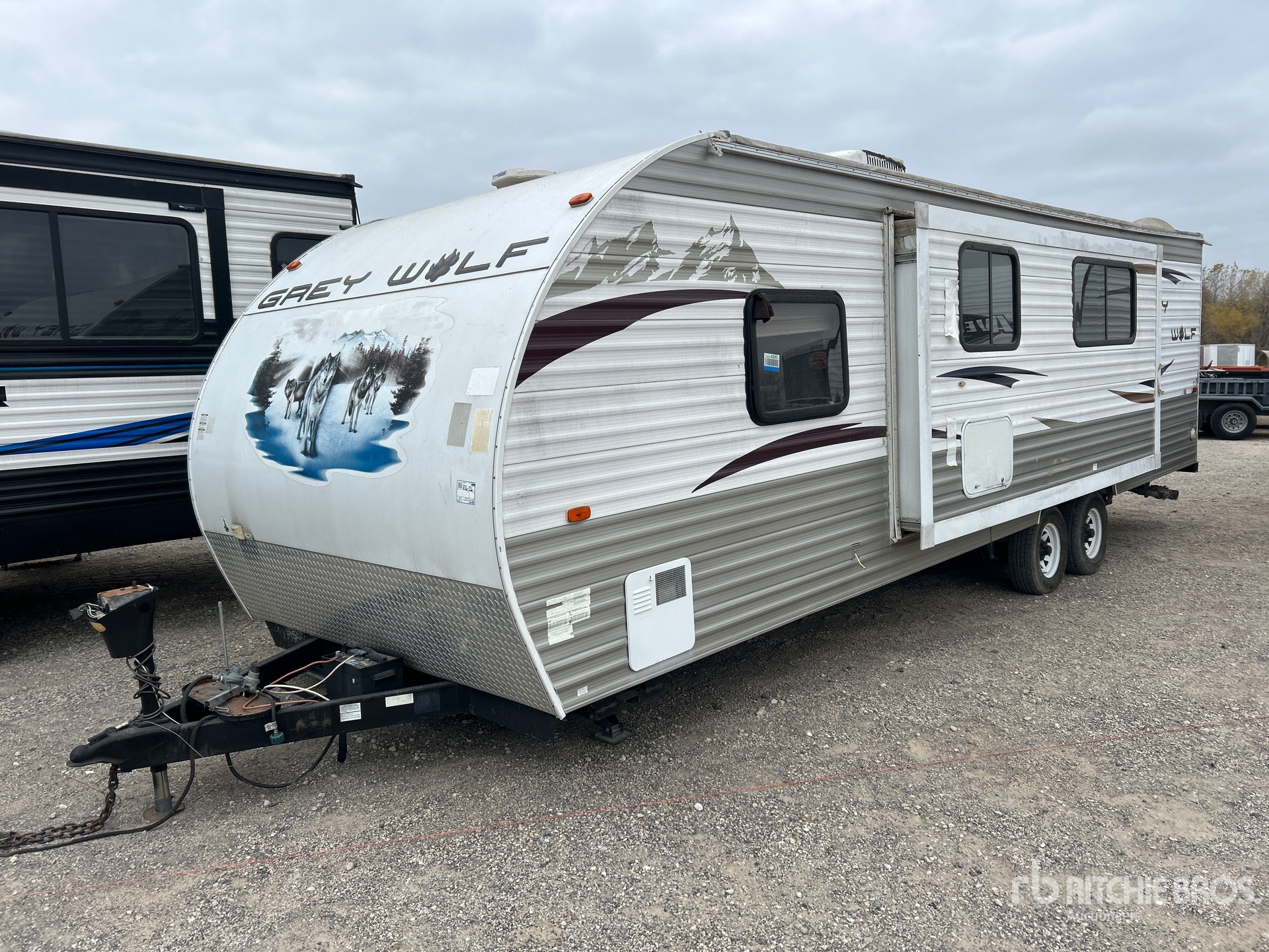 General Appearance with Picture, Left Front Corner