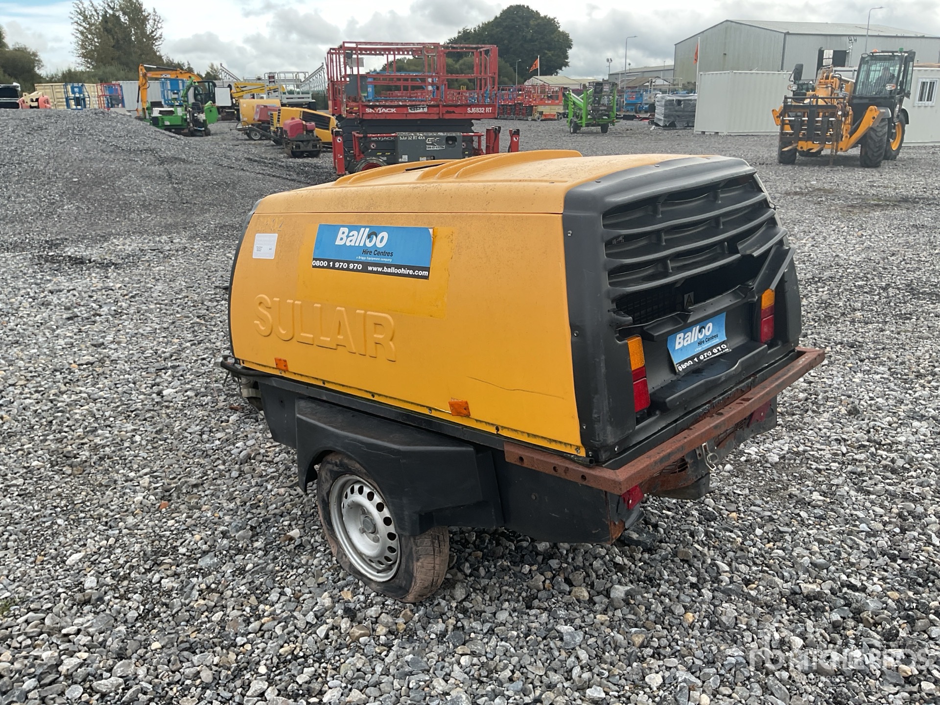 General Appearance with Picture, Left Rear Corner