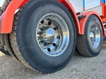 4 Underbody - Truck with 
