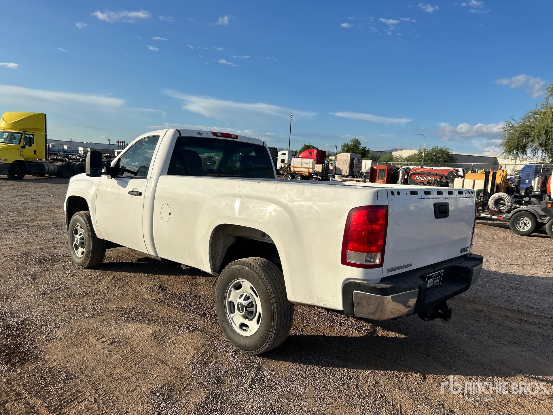 General Appearance with Picture, Left Rear Corner