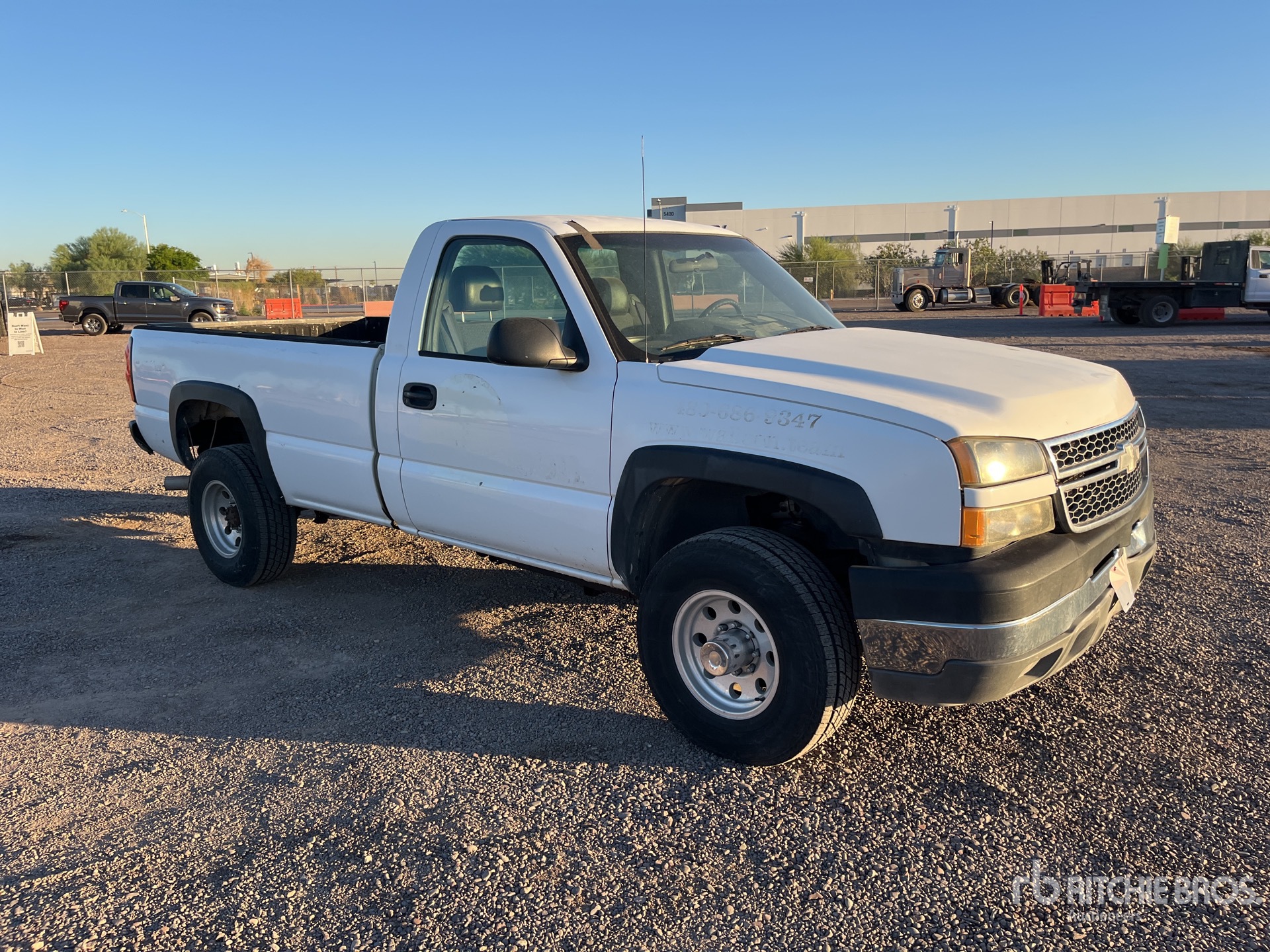 General Appearance with Picture, Right Front Corner