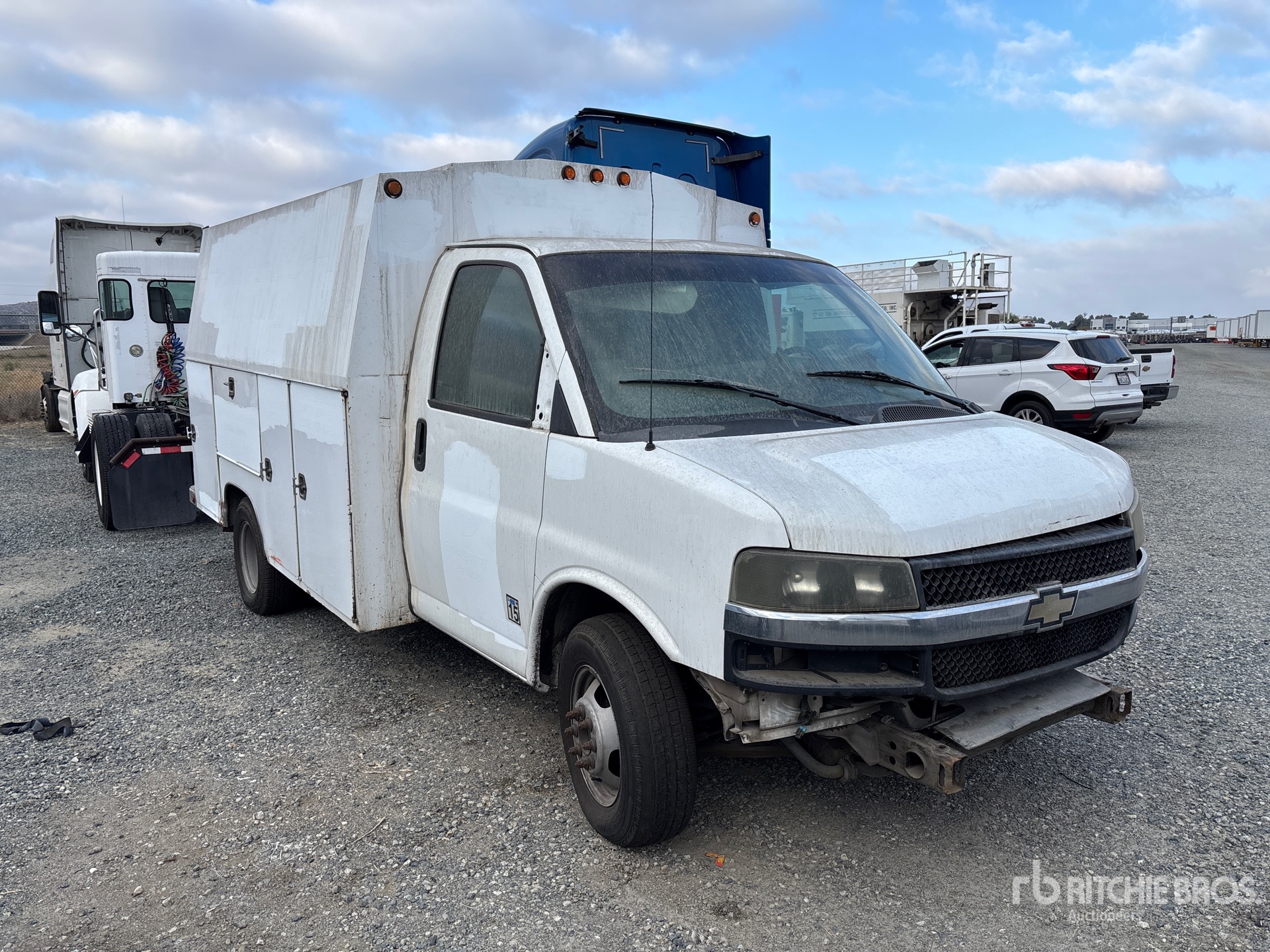 General Appearance with Picture, Right Front Corner
