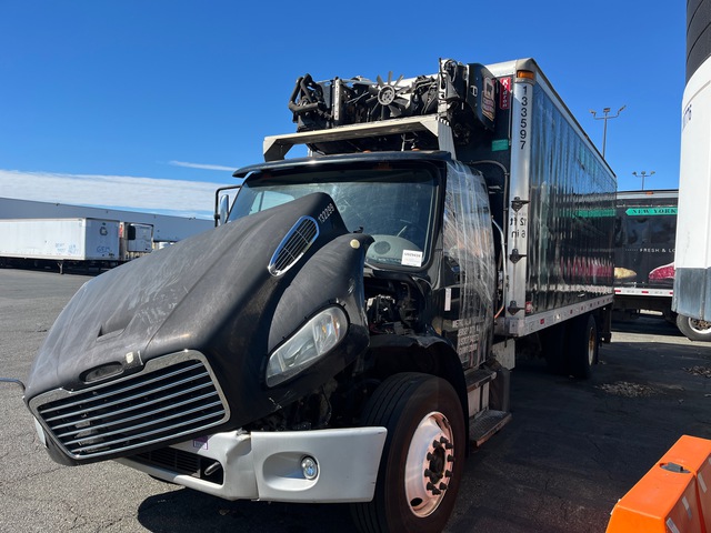 2015 Freightliner M2 106 4x2 Refrigerated Truck (Inoperable) 2015 Freightliner M2 106 4x2 Refrigerated Truck (Inoperable)