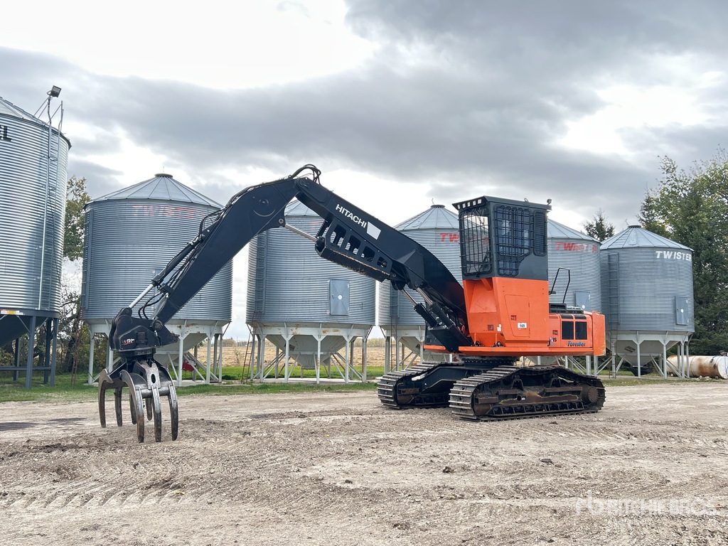2017 Hitachi ZX290F-3 Short Wood Log Loader | Ritchie Bros