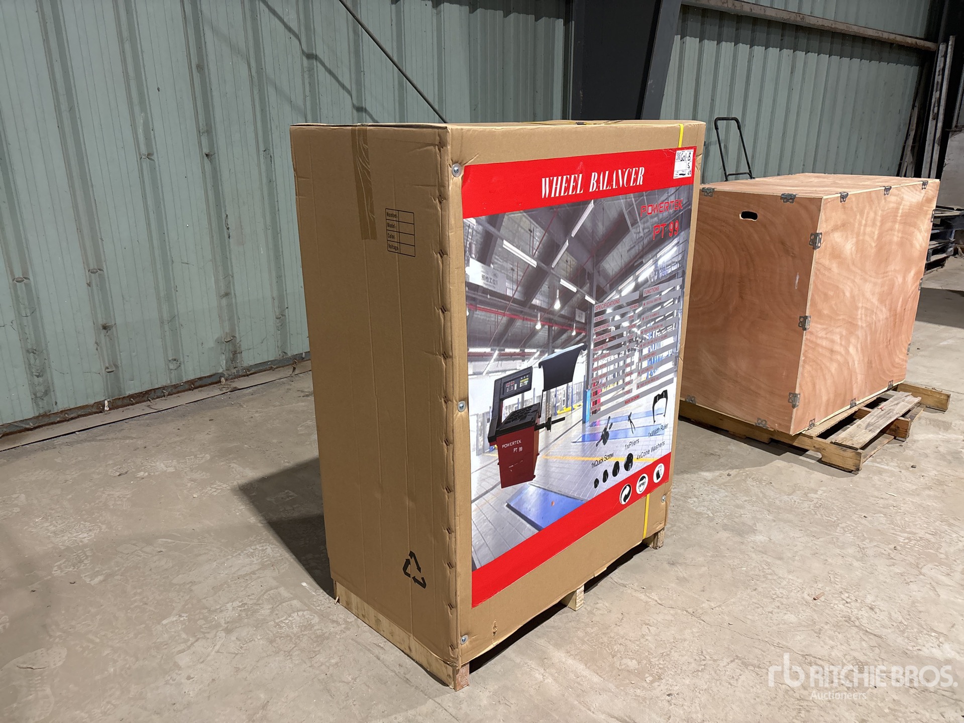 General Appearance with Picture, Right Front Corner