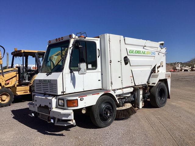 2013 Global on 2014 Global Enviromental Sweeper Truck 2013 Global on 2014 Global Enviromental Sweeper Truck