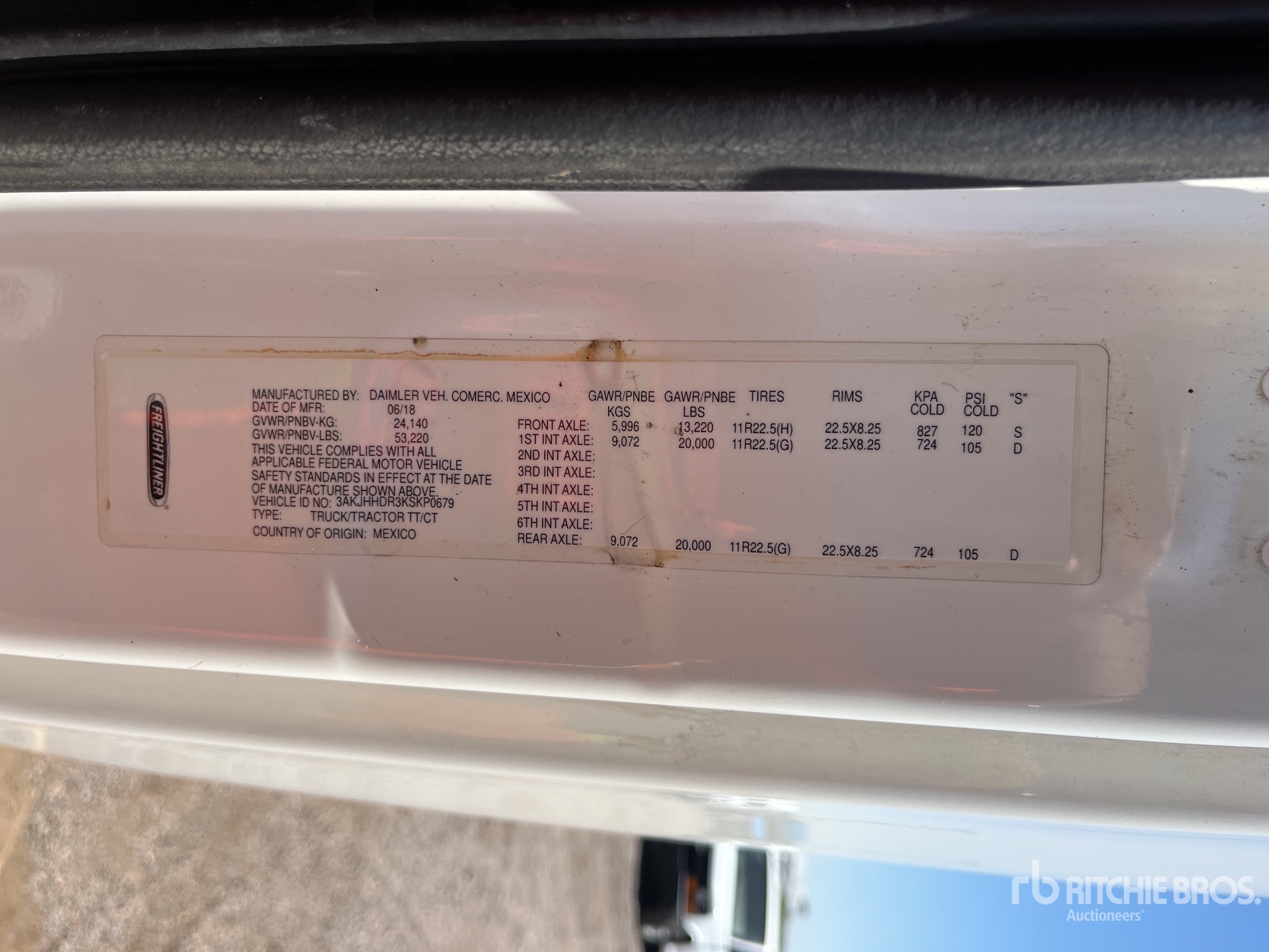 General Appearance with Serial Number / VIN