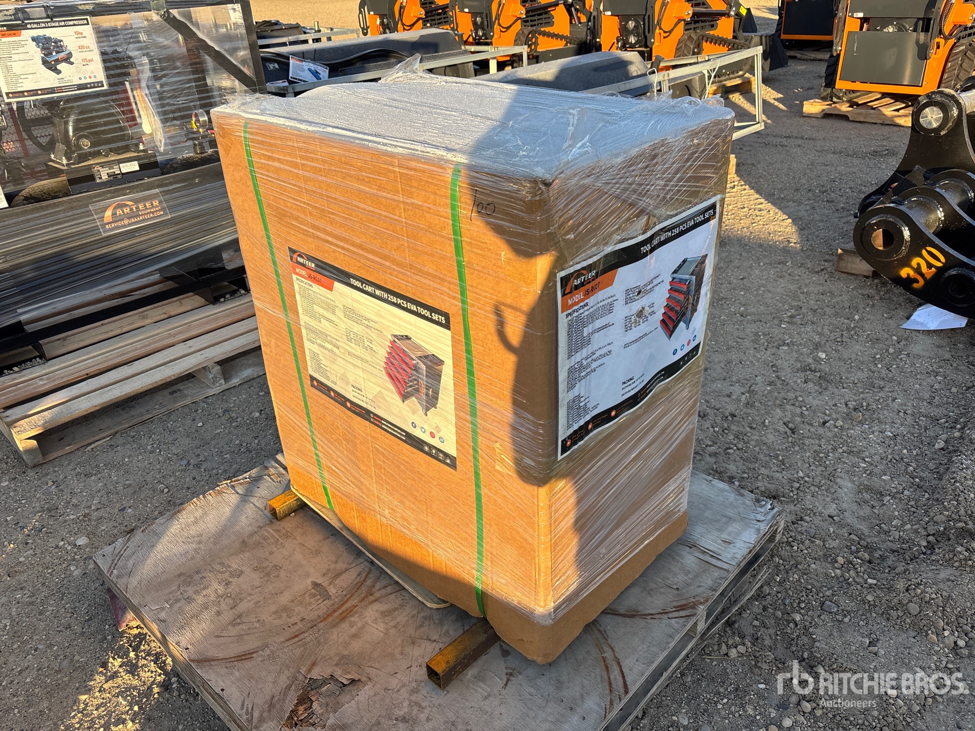 General Appearance with Picture, Right Rear Corner