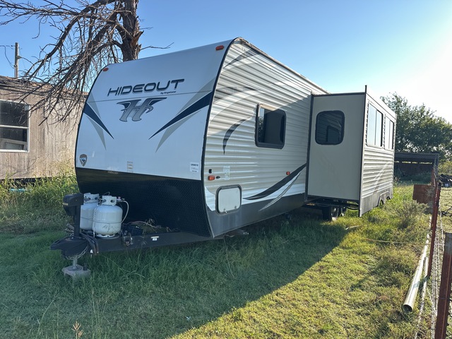 2019 Keystone Hideout HI29DFS19 29 ft T/A Travel Trailer