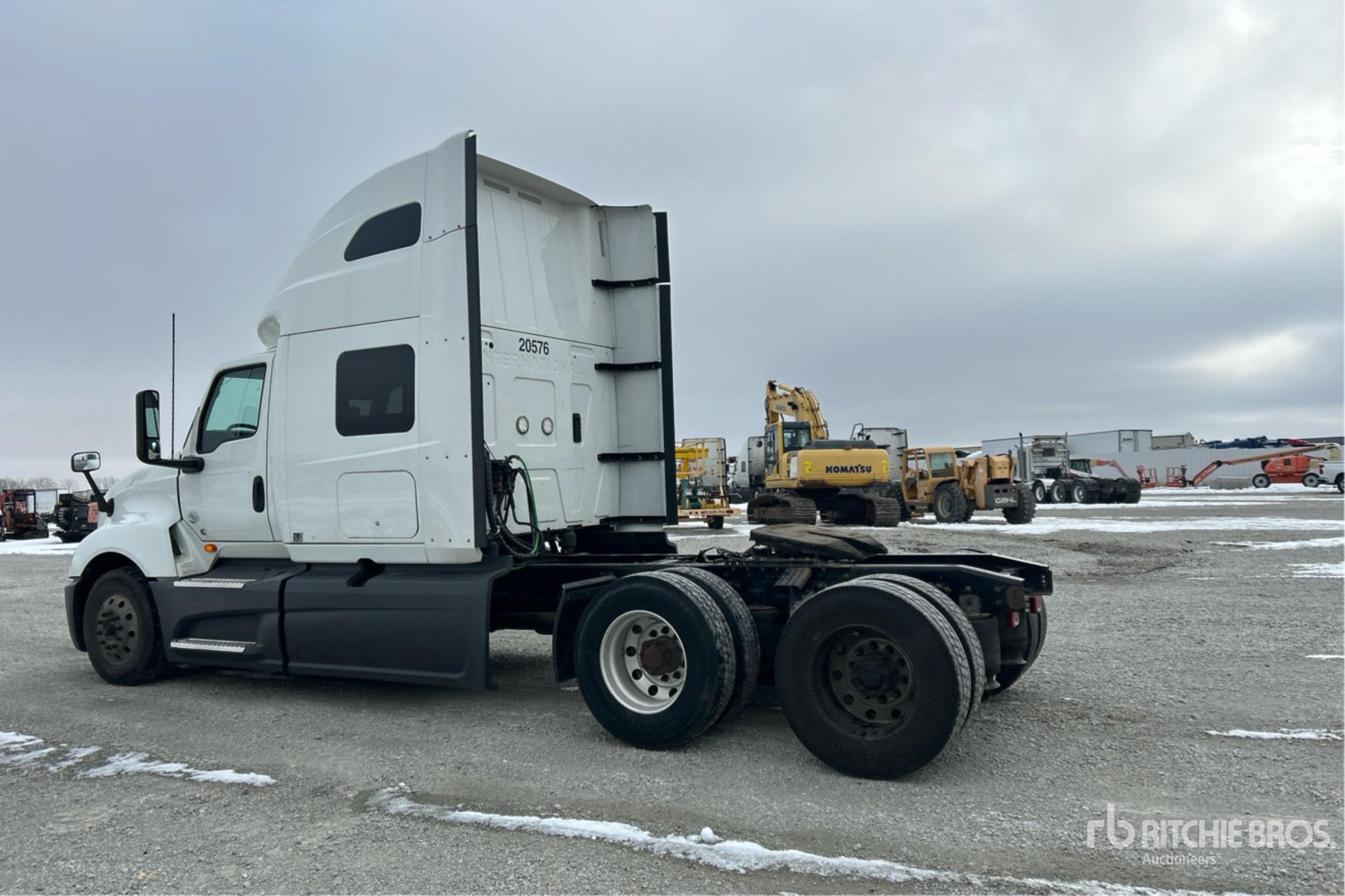 General Appearance with Picture, Left Rear Corner