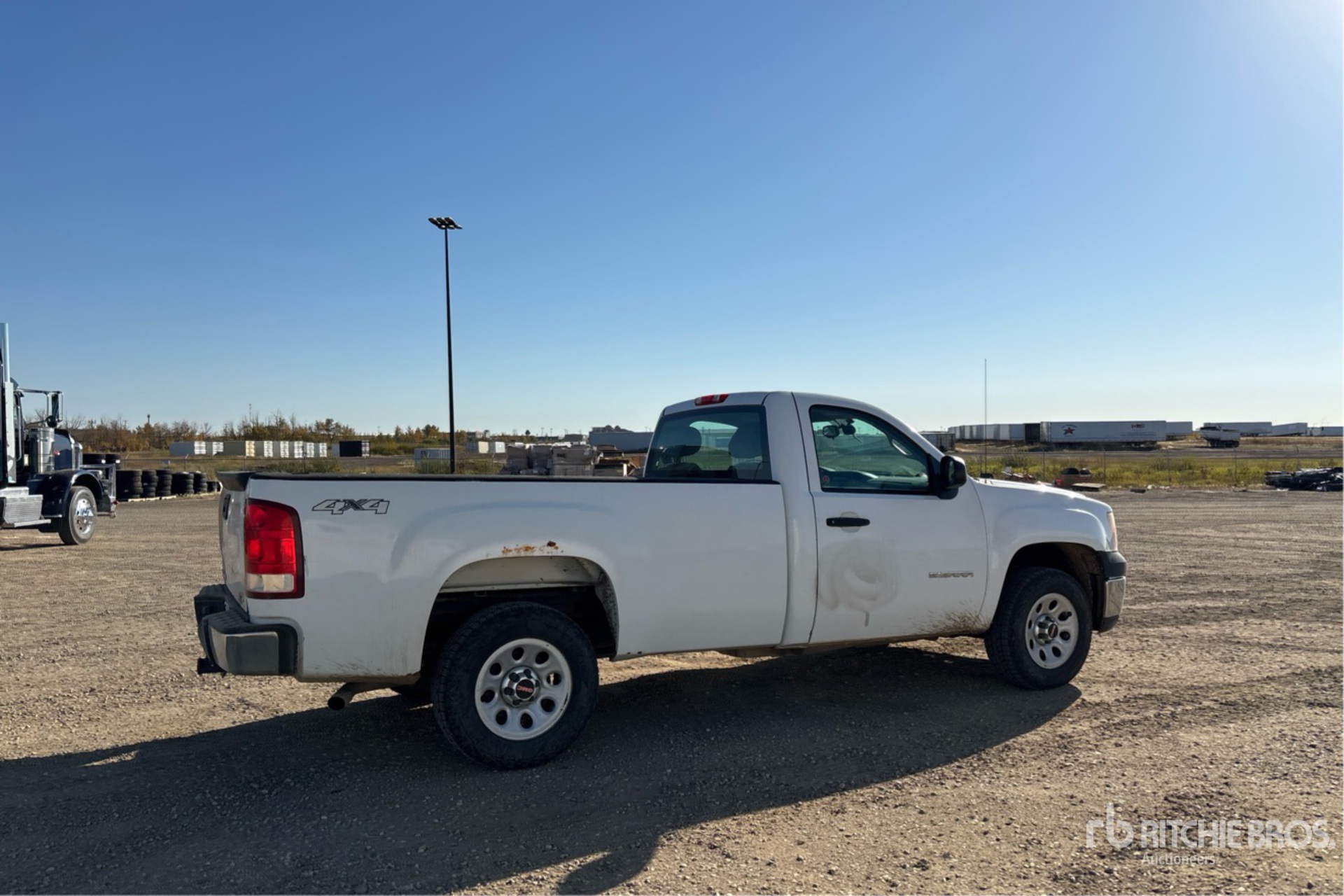 General Appearance with Picture, Right Rear Corner