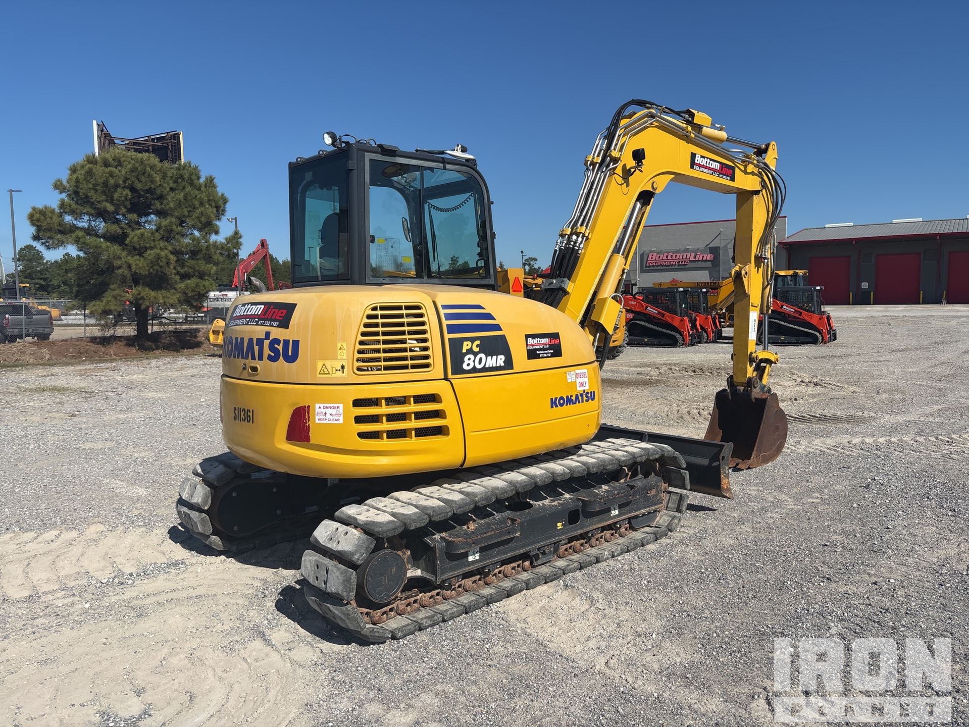 General Appearance with Bild, Ecke hinten rechts