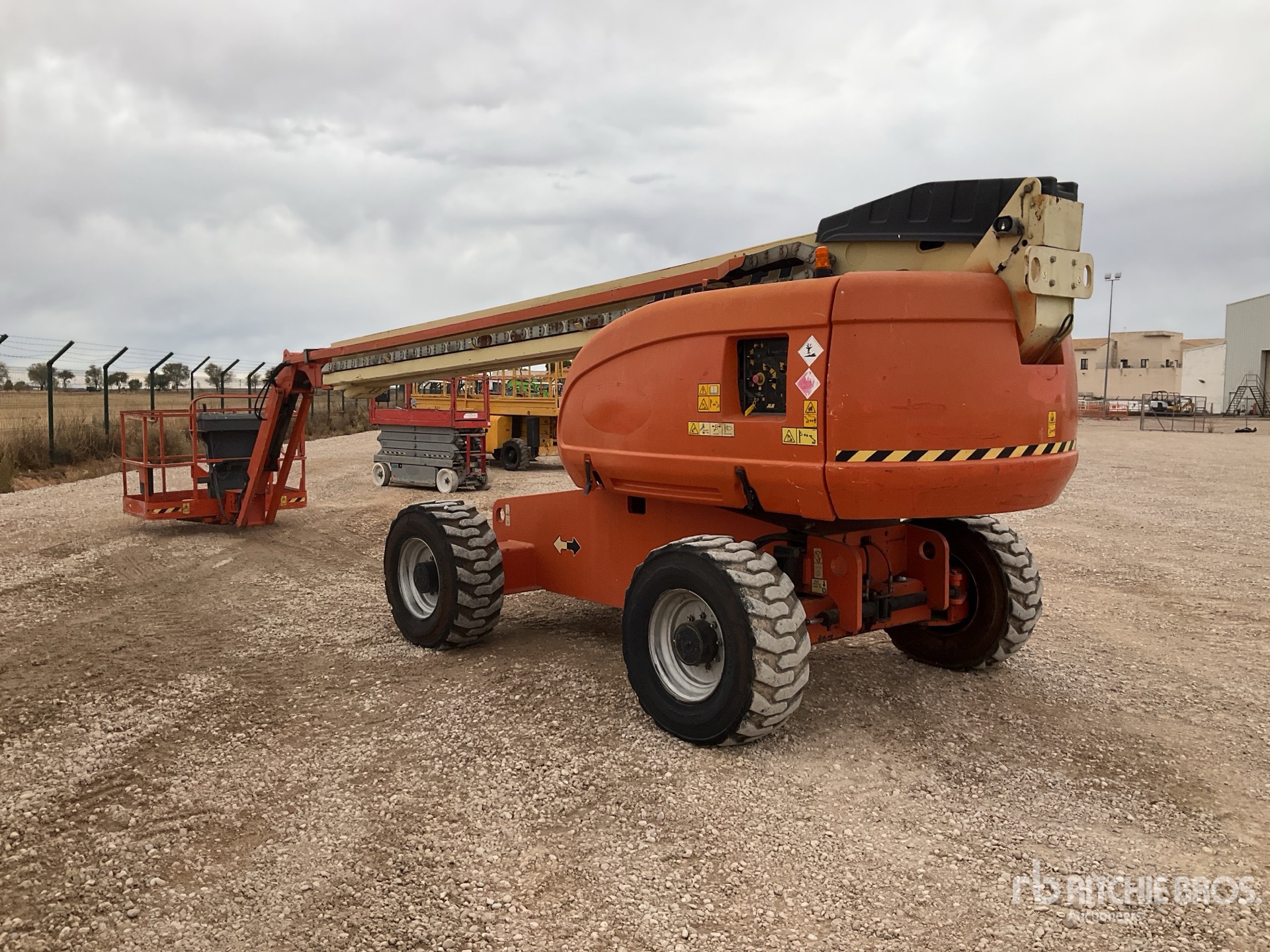 General Appearance with Bild, Ecke vorne rechts