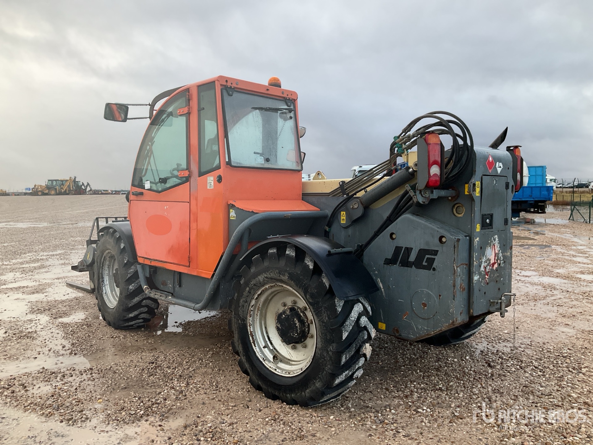 General Appearance with Picture, Left Rear Corner