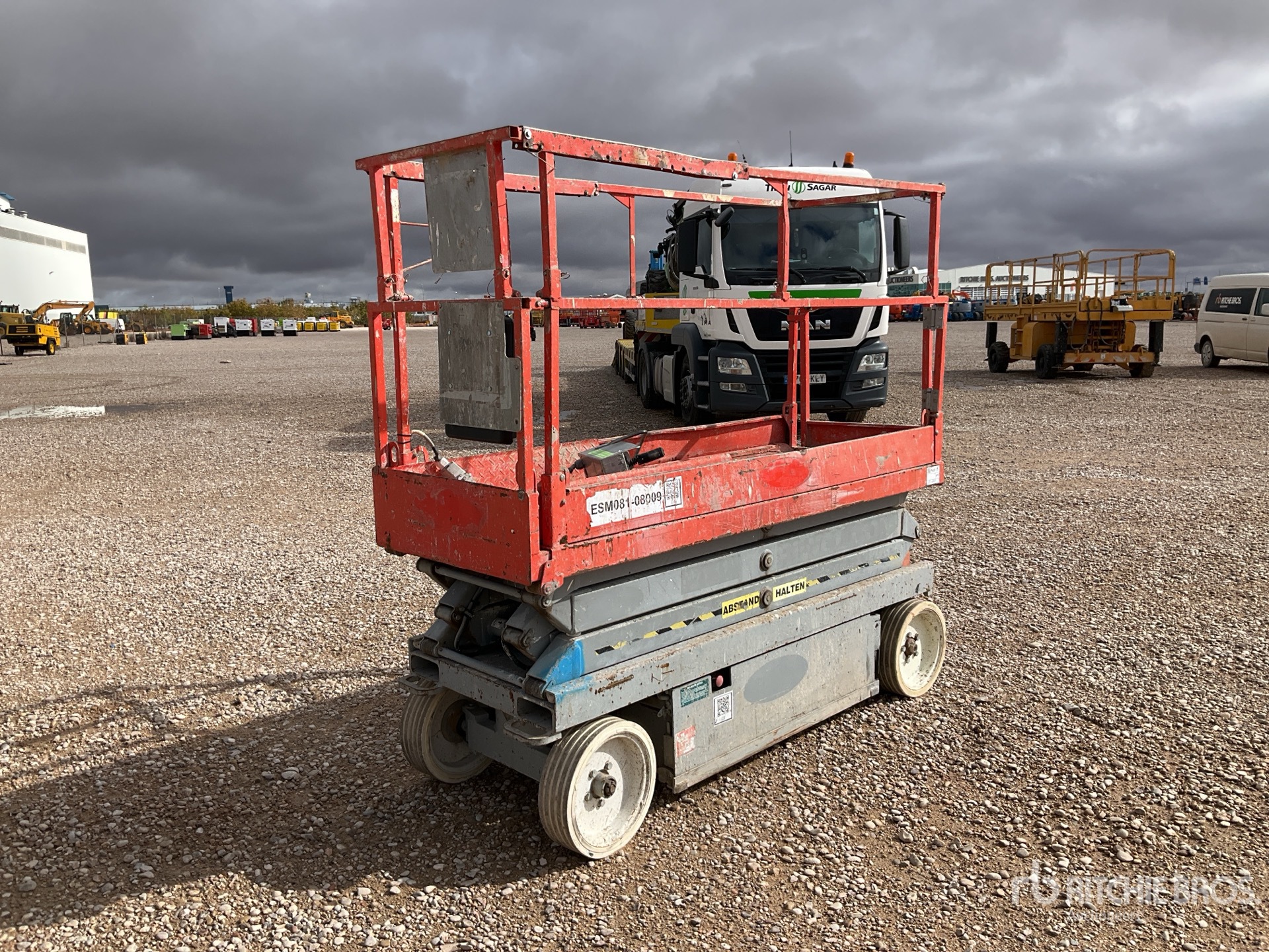 General Appearance with Picture, Right Rear Corner