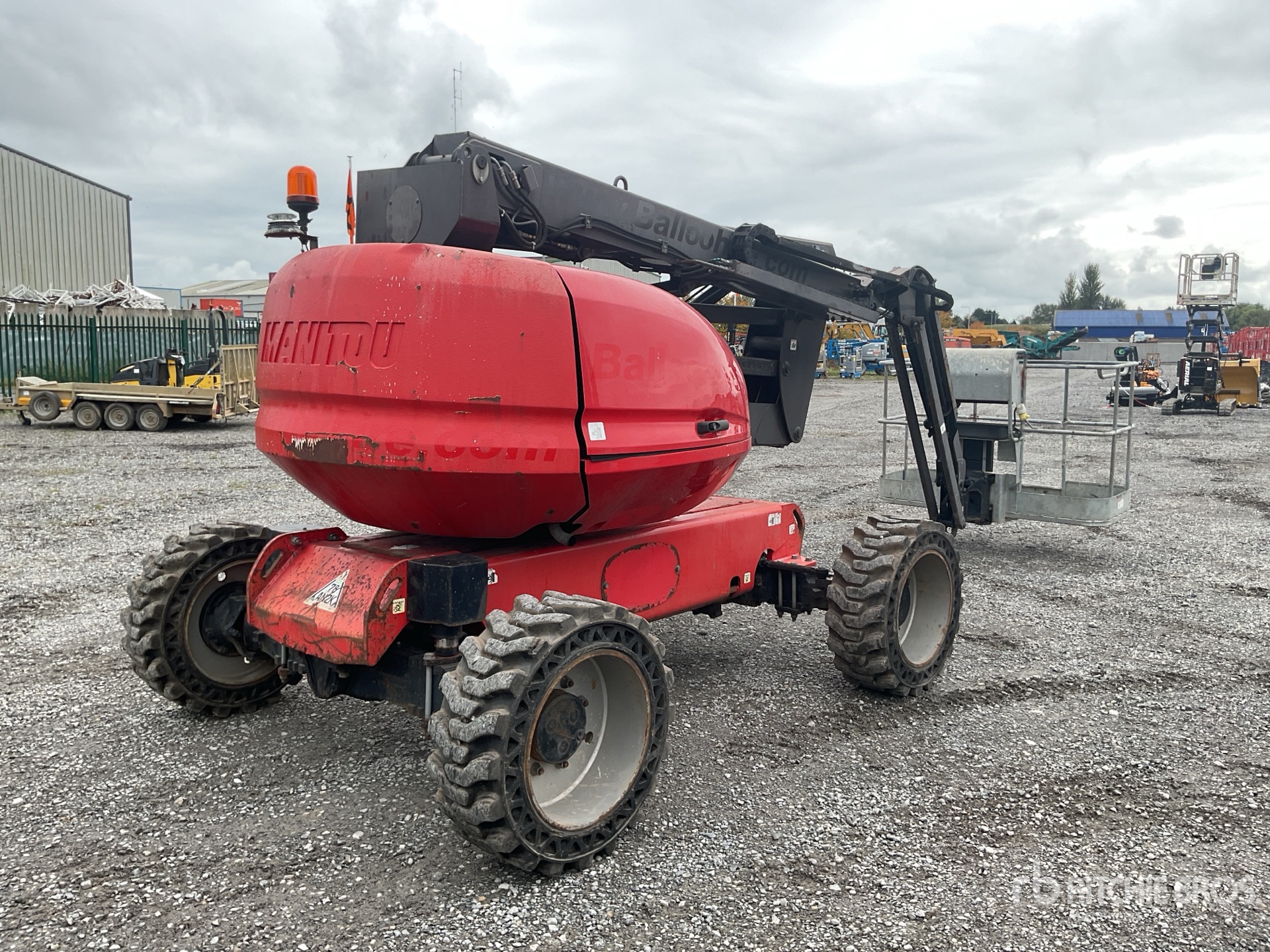 General Appearance with Picture, Right Rear Corner