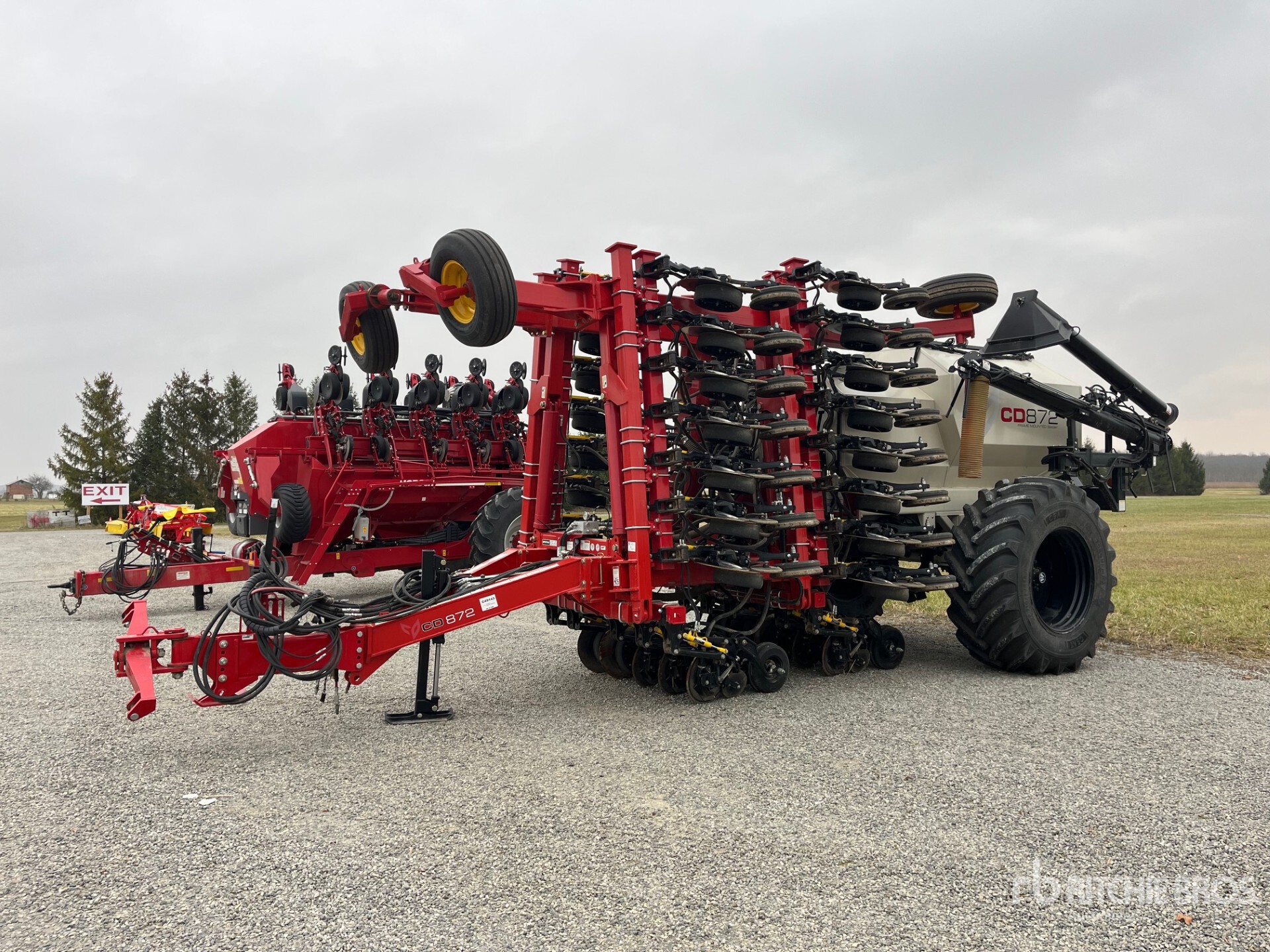 General Appearance with Featured Photo