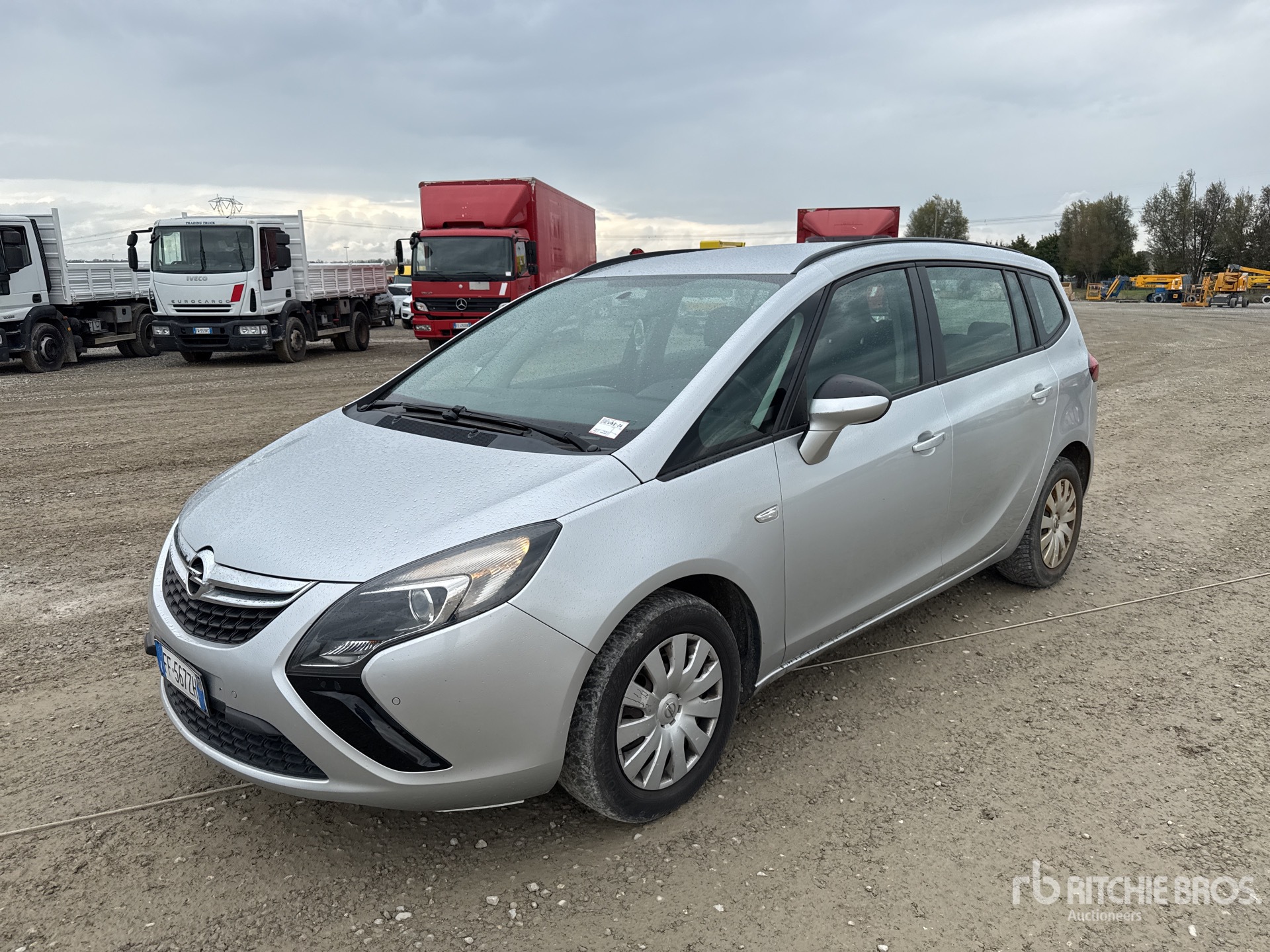 General Appearance with Picture, Left Front Corner