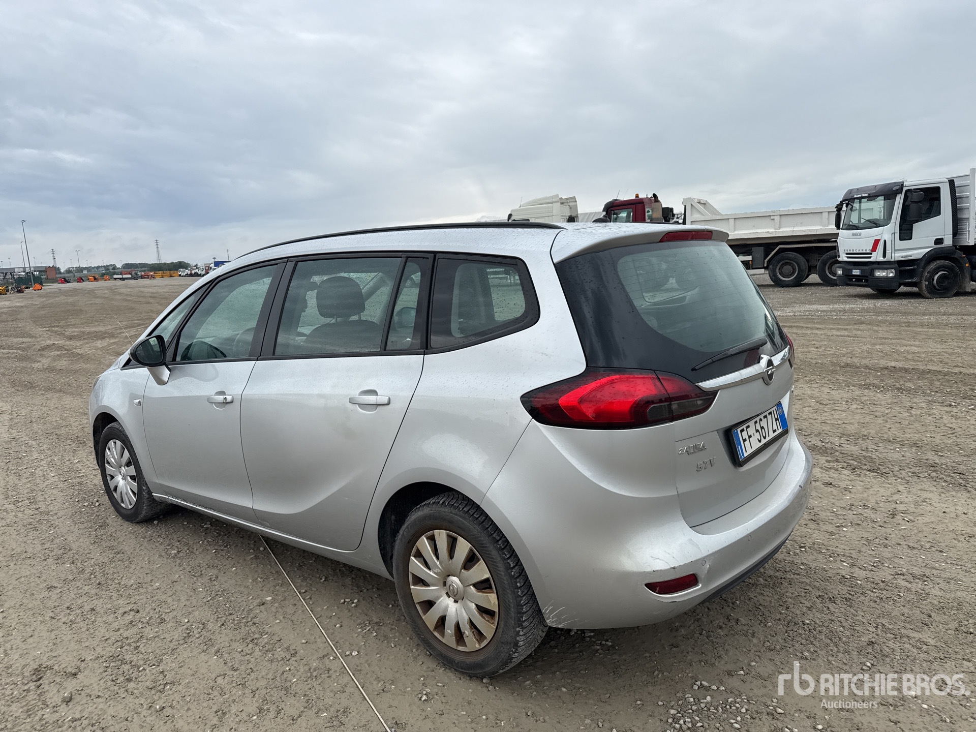 General Appearance with Picture, Left Rear Corner