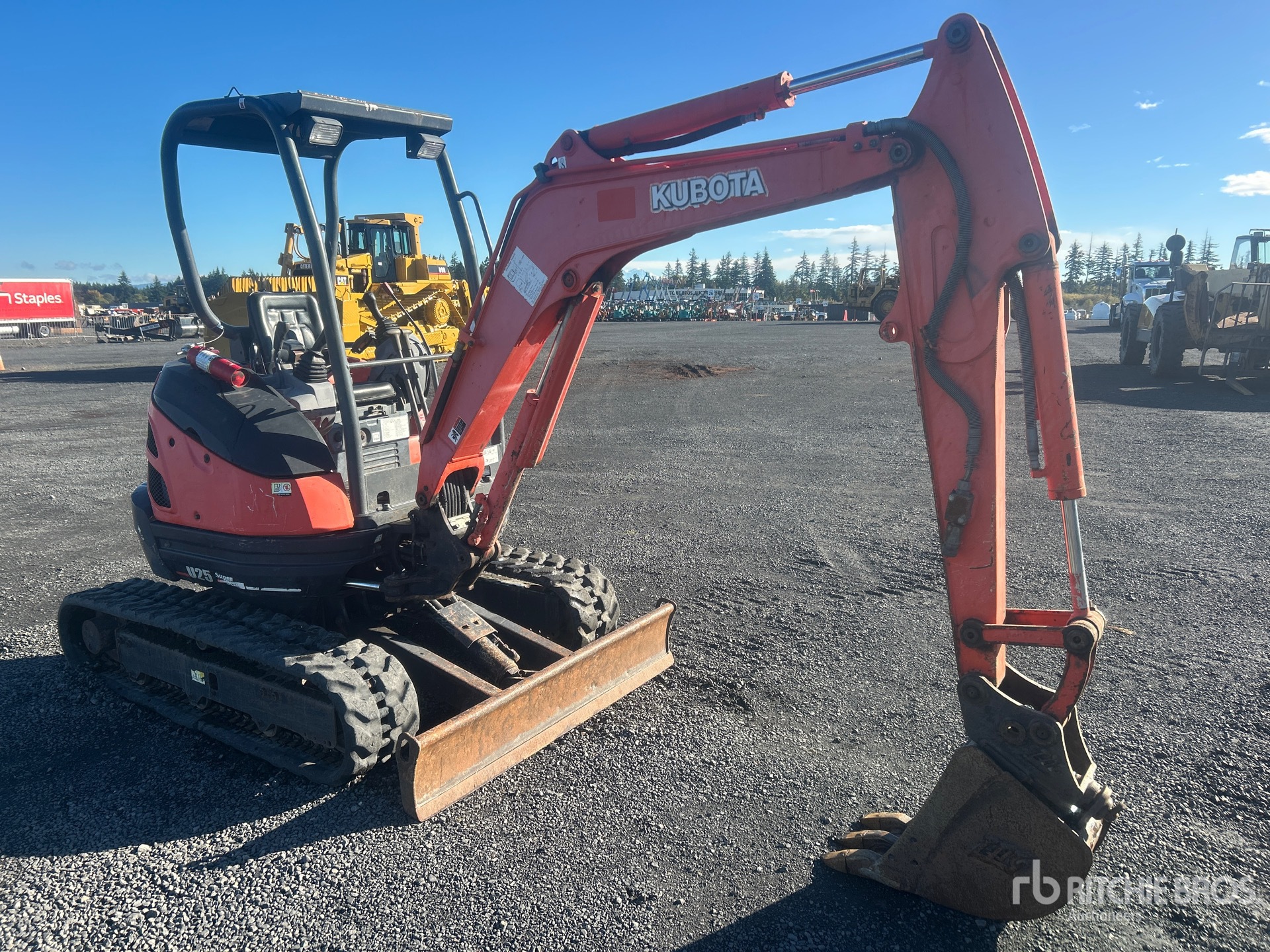 General Appearance with Picture, Right Front Corner