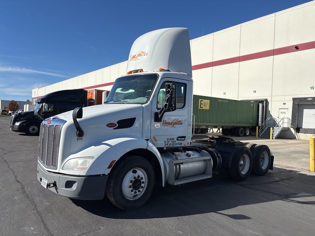 2015 Peterbilt 579 6x4 T/A Day Cab Truck Tractor