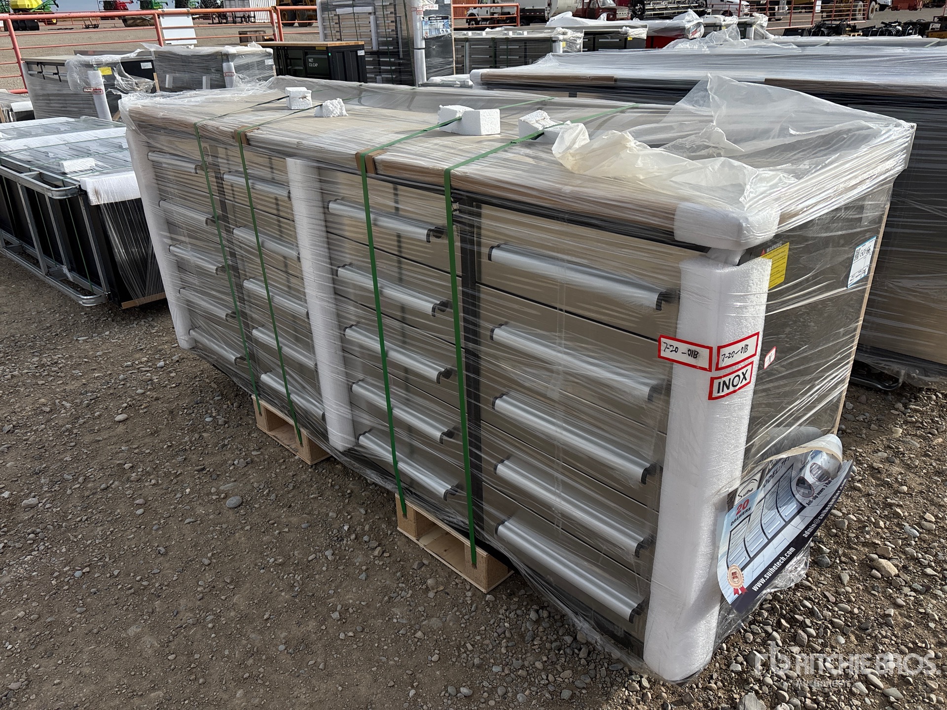 General Appearance with Picture, Left Front Corner