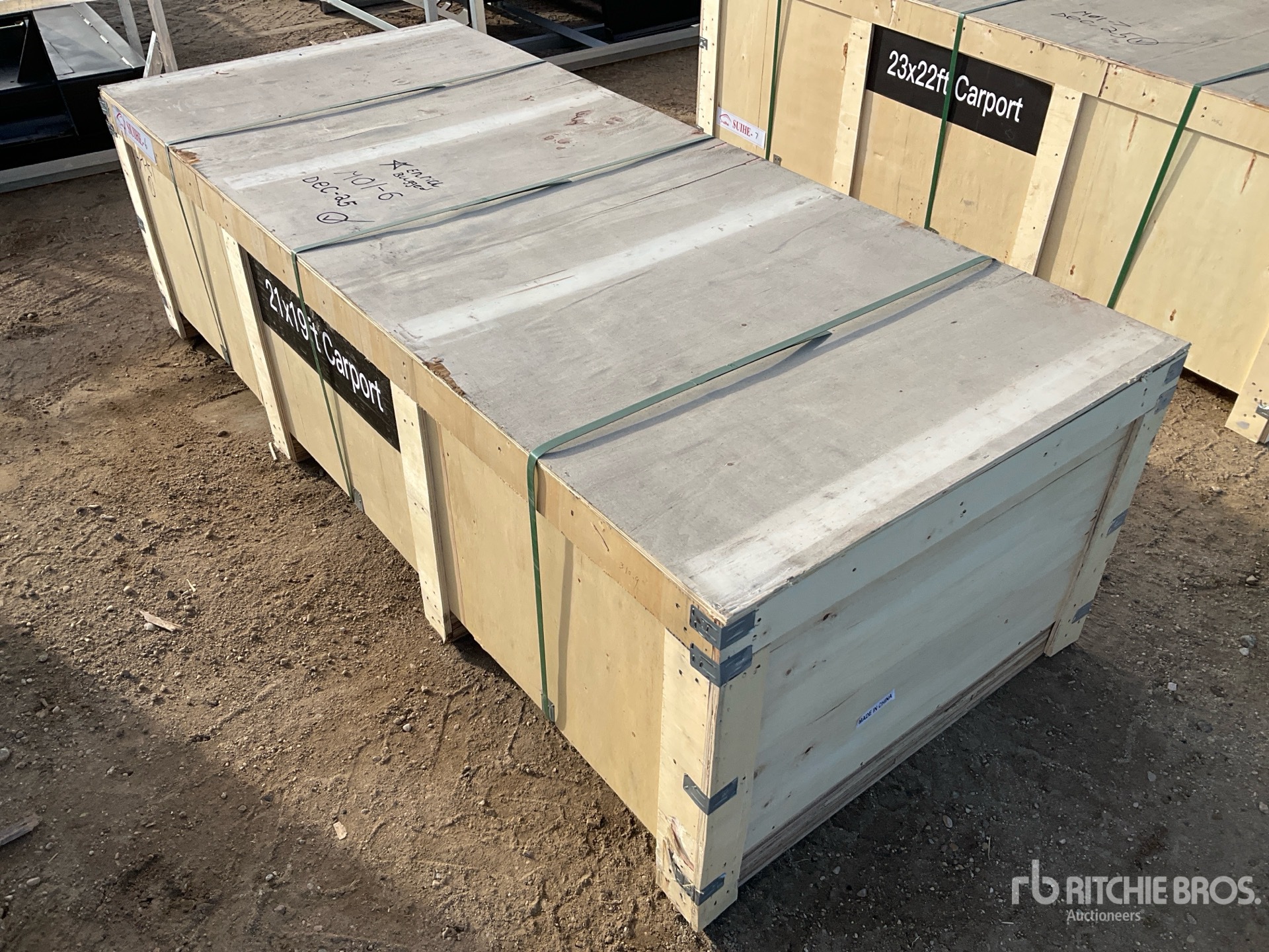 General Appearance with Bild, Ecke vorne links