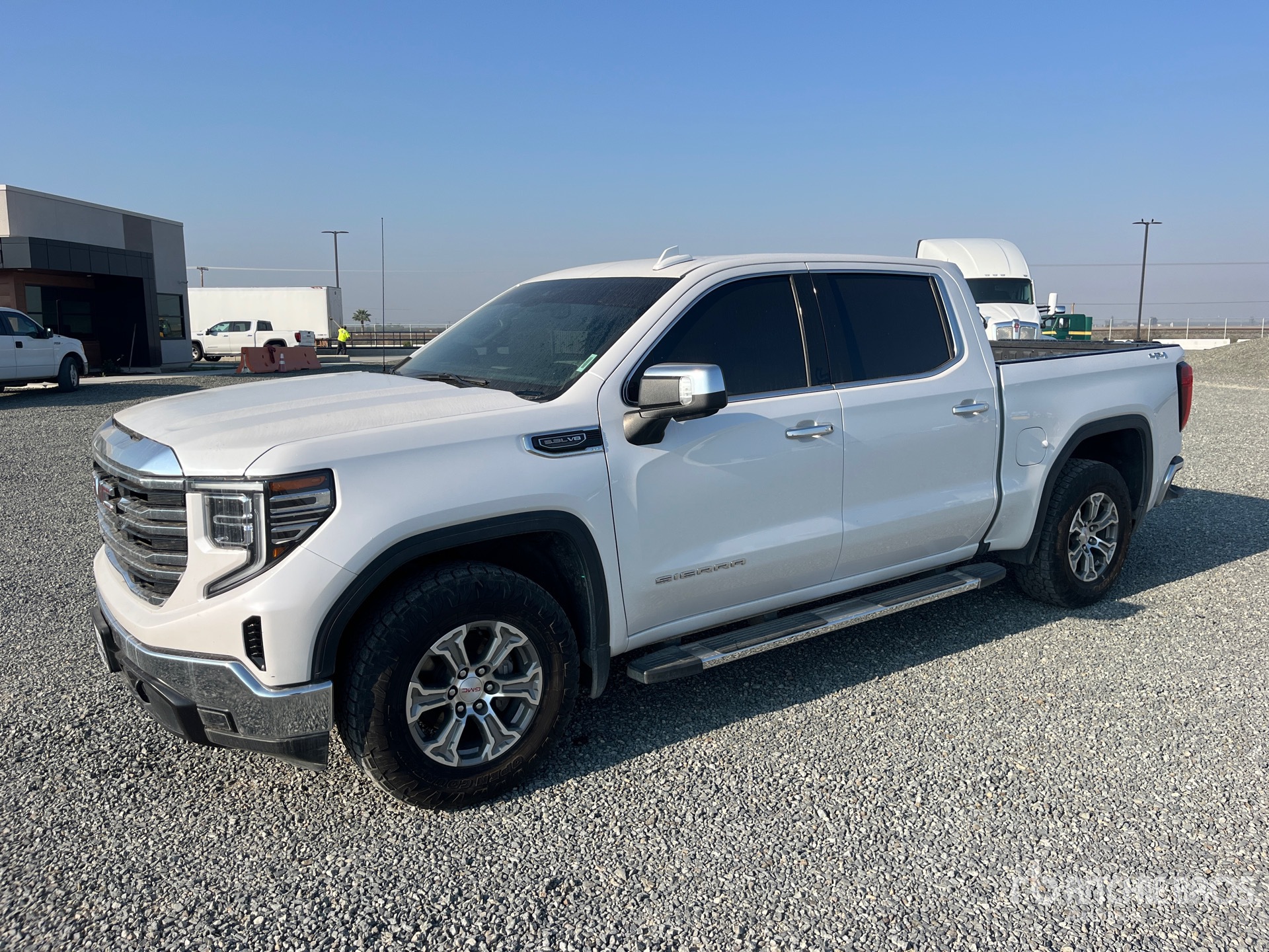 General Appearance with Image, coin avant gauche