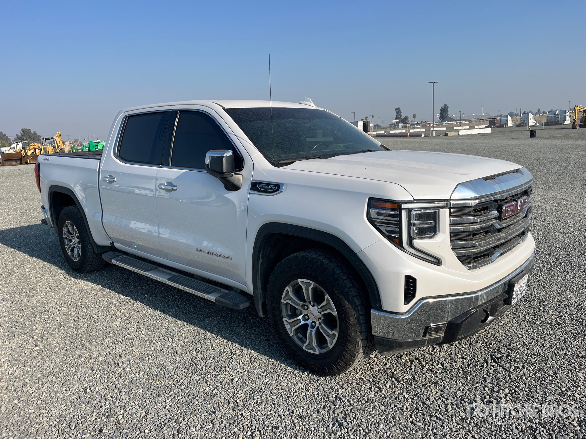 General Appearance with Image, coin avant droit