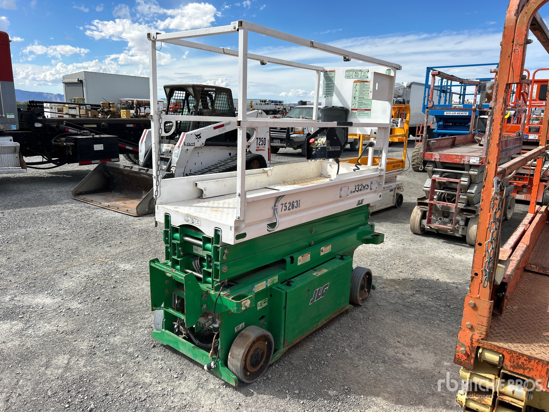 ELEVADOR TIJERA 2015 JLG 1932RS