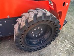 Podwozie with Right Front Tire