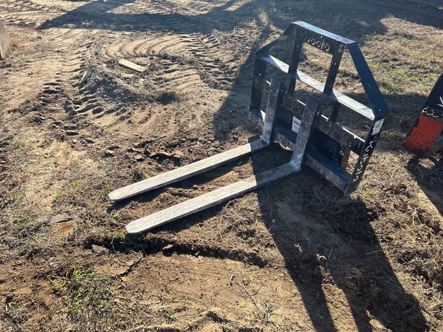 Kubota CPF1242 42 in Mini Skid Steer Forks